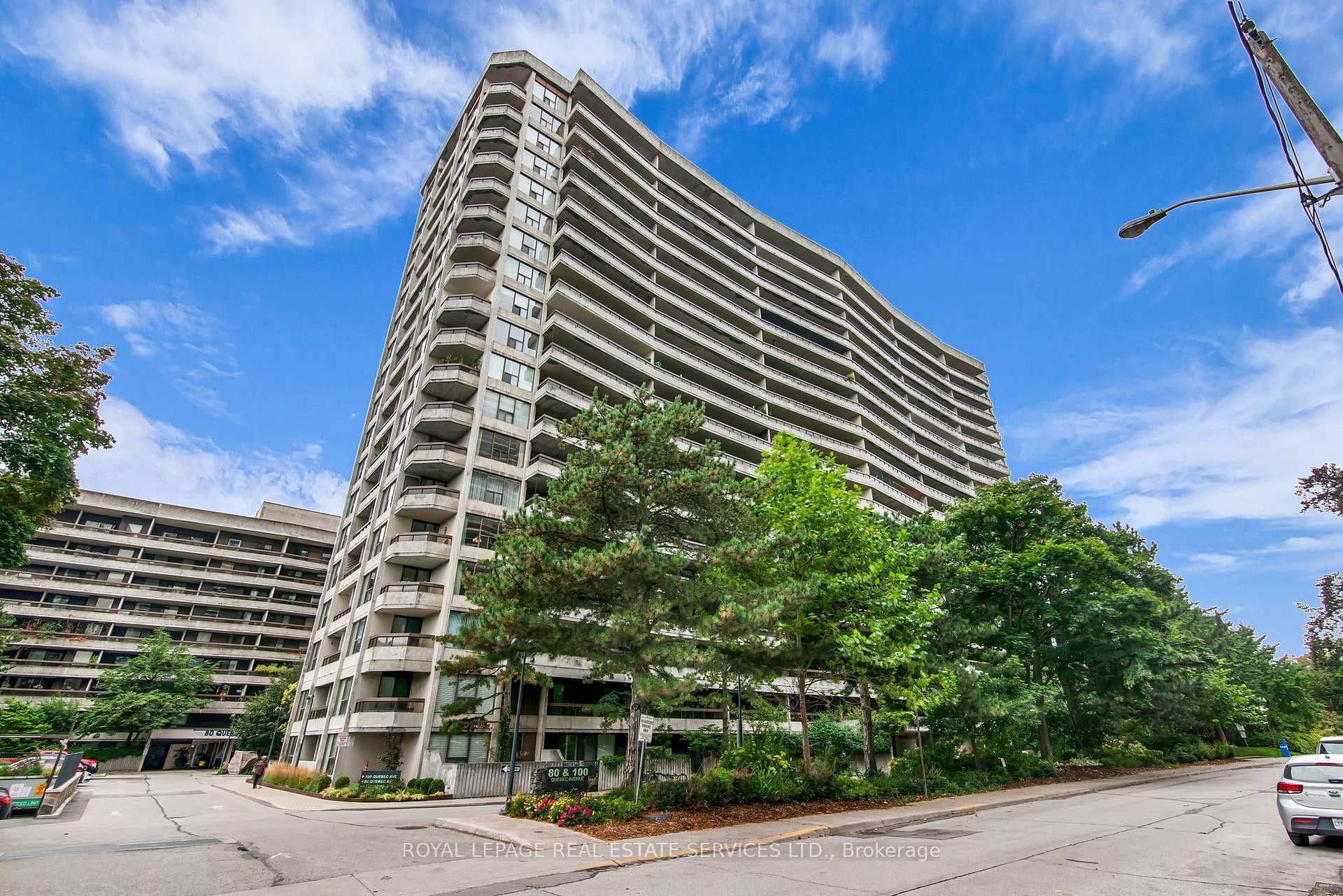 100 Quebec Avenue Unit 1811 photo 1