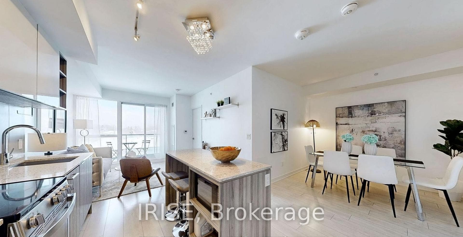31 Tippett Road Unit 07 photo 3