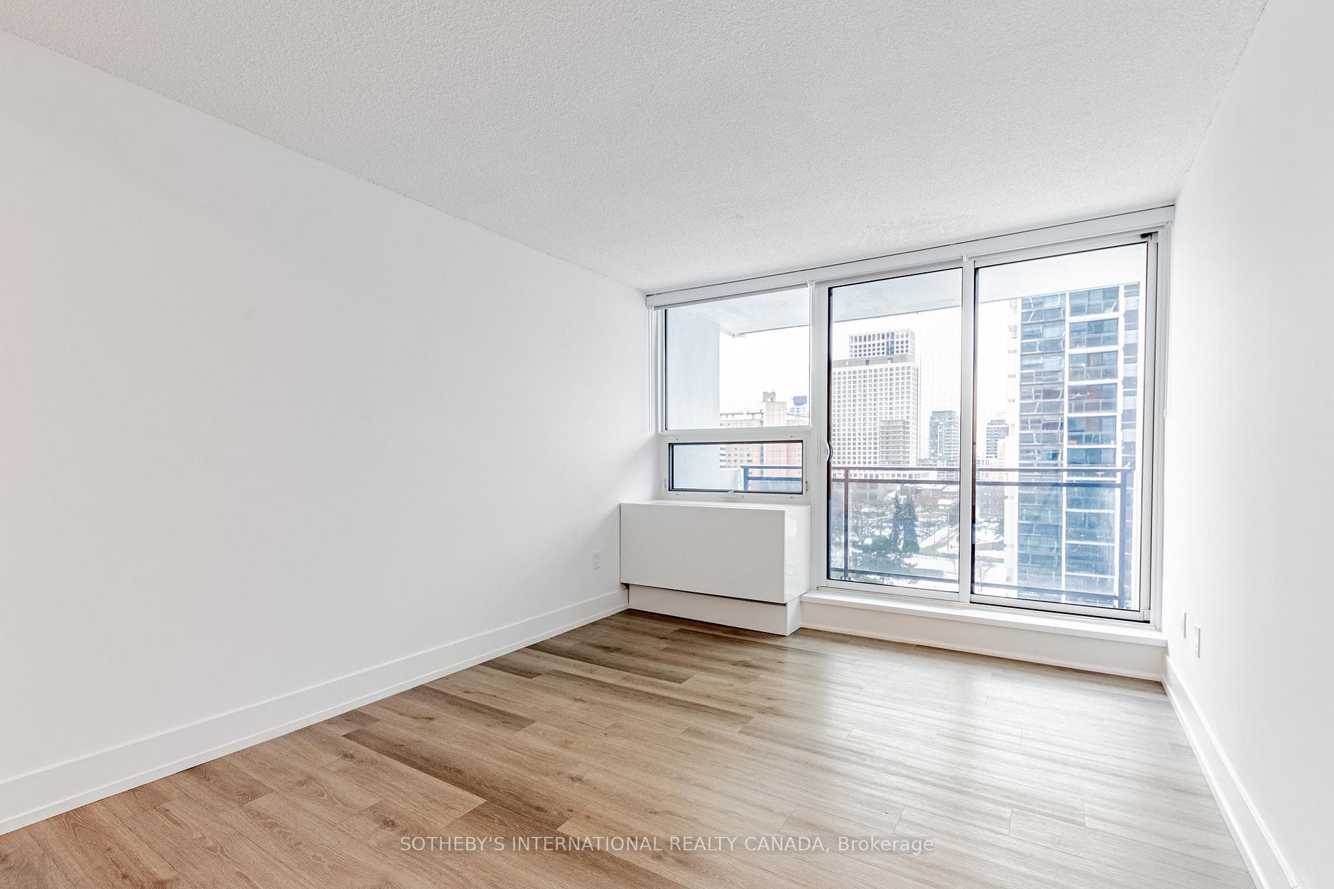 201 Sherbourne Street Unit N2305 photo 5
