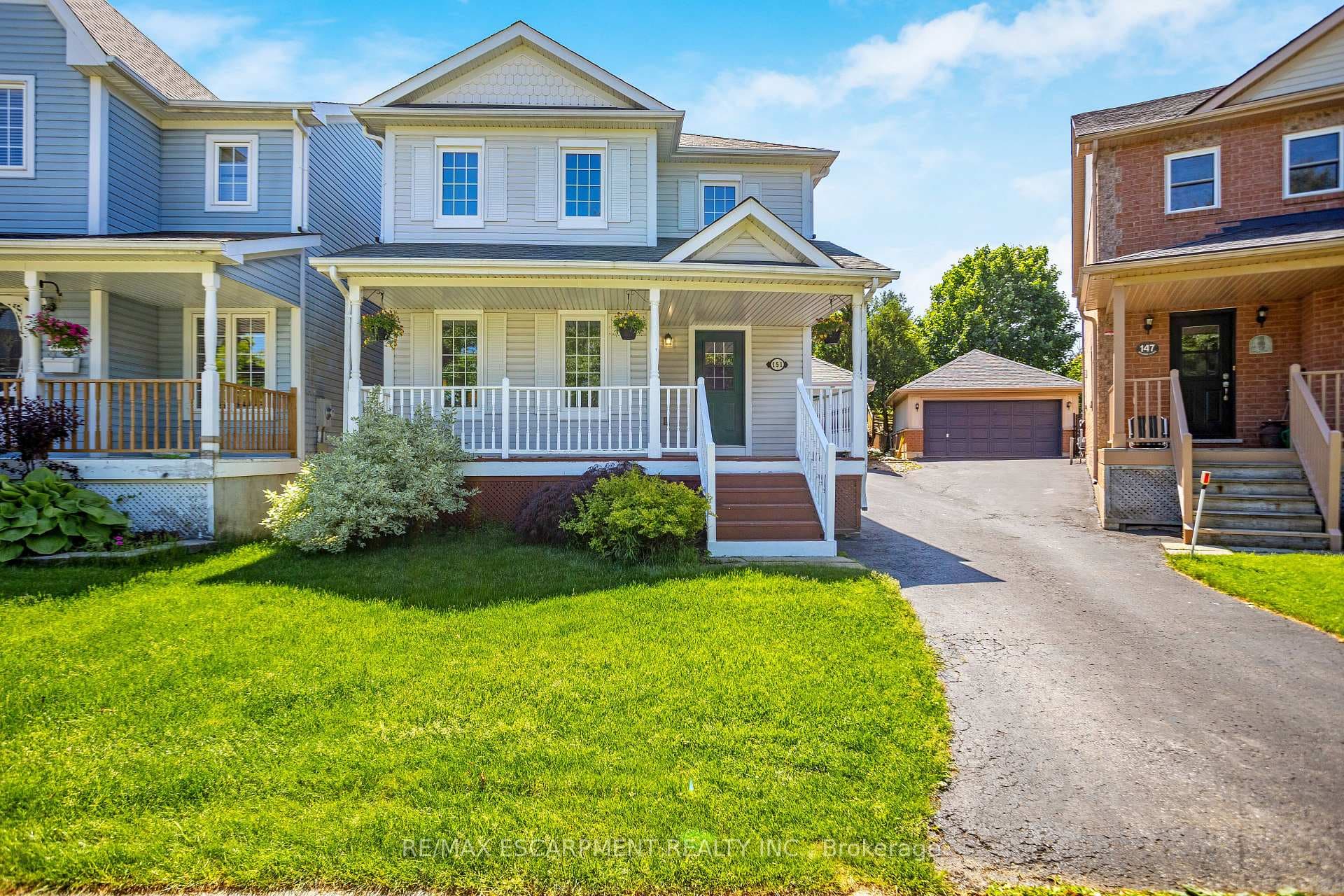 151 Academy Place photo 2