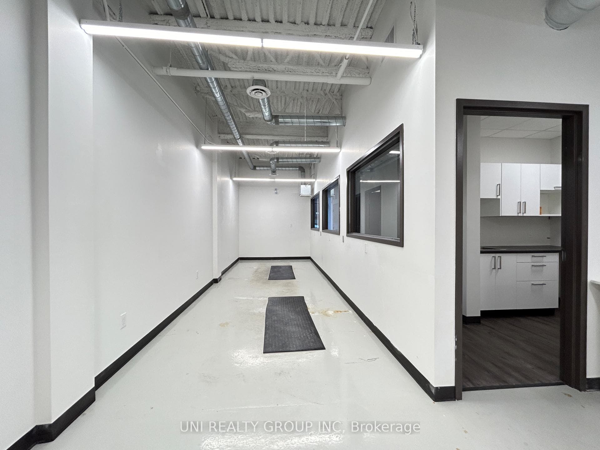 2310 St Laurent Boulevard Unit 217 photo 10
