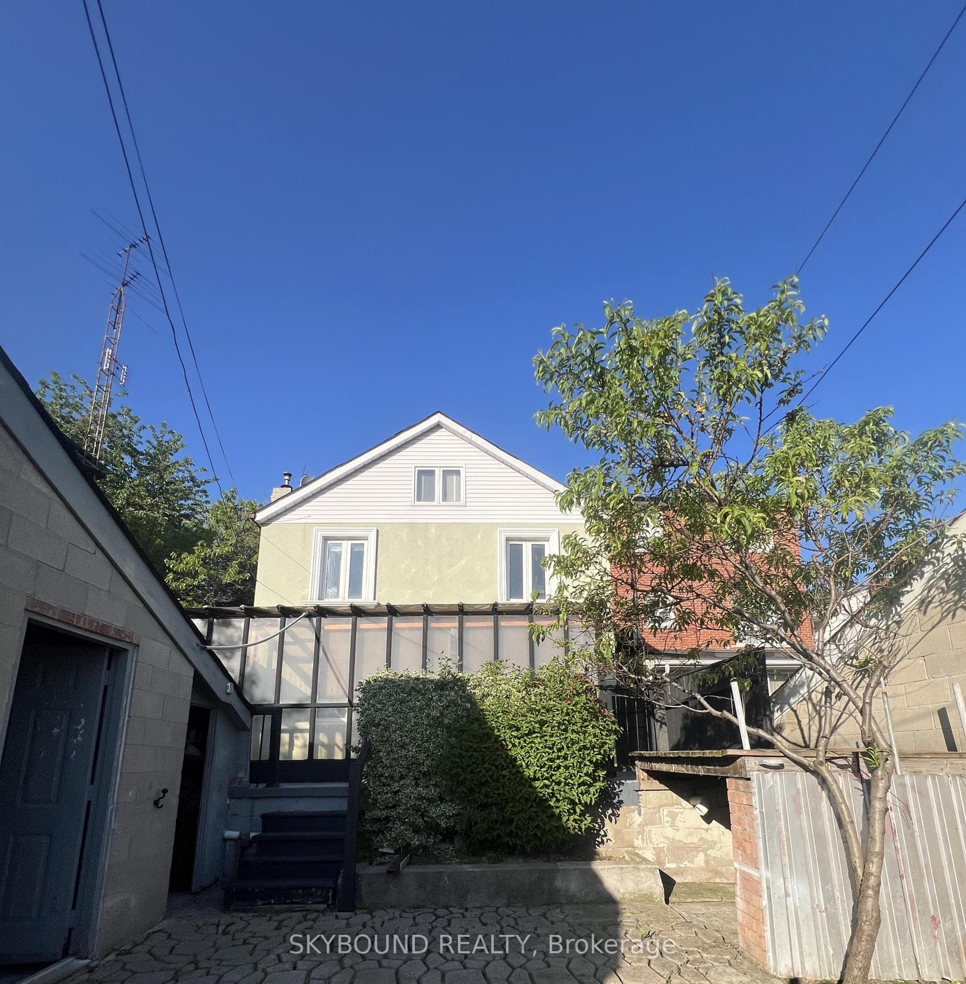 358 Silverthorn Avenue photo 3