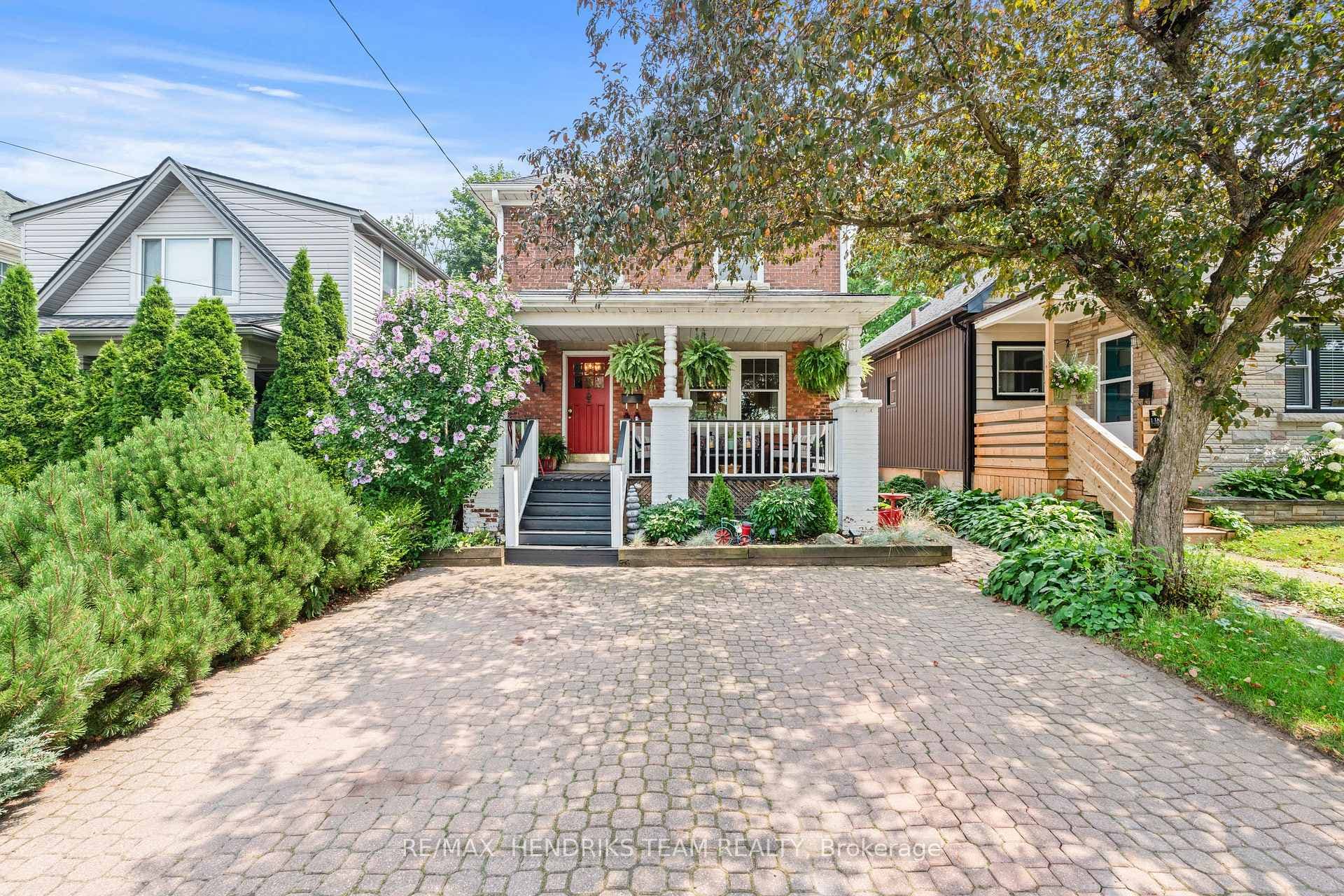 150 York Street photo 4