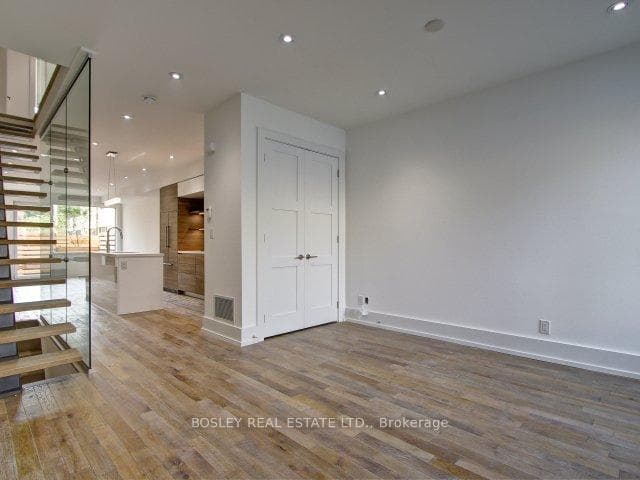 5B Sylvan Avenue photo 2