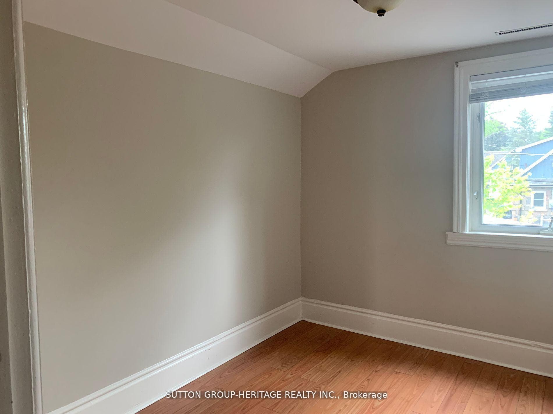 96 Brock Street photo 10