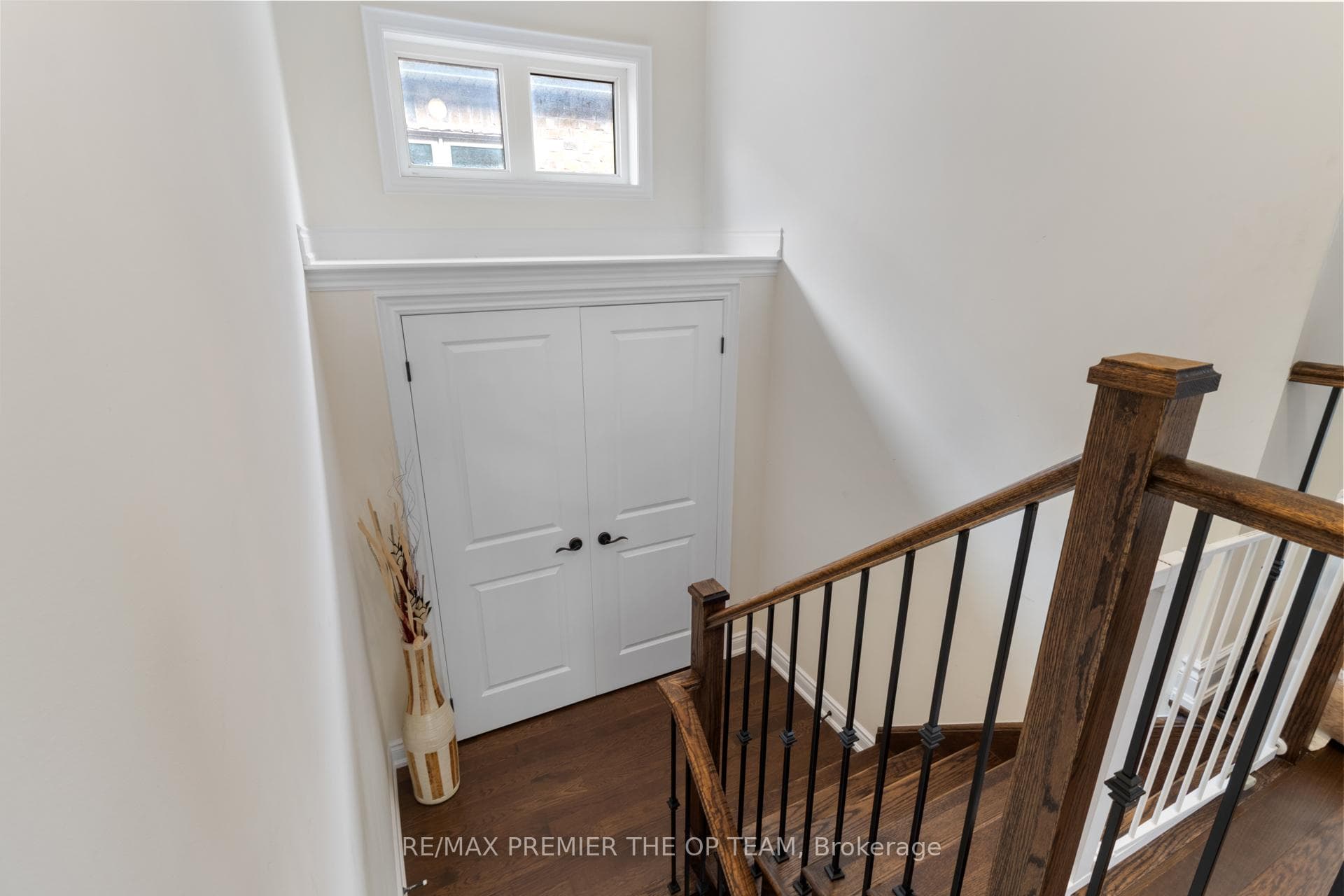 977 Wickham Road photo 27