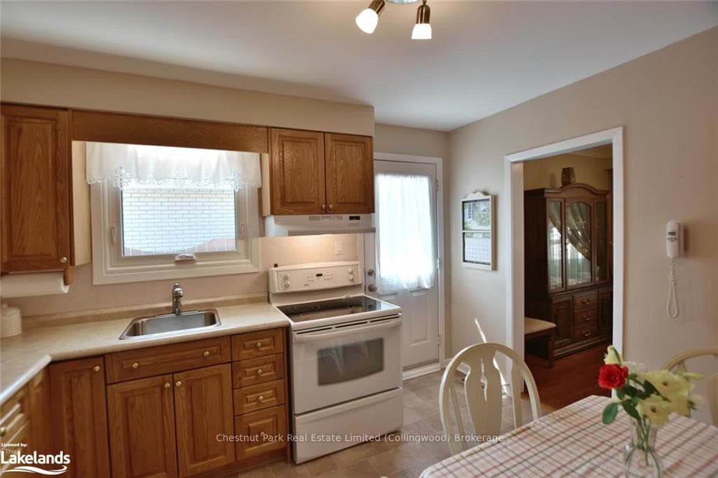 9 PARK Road photo 18