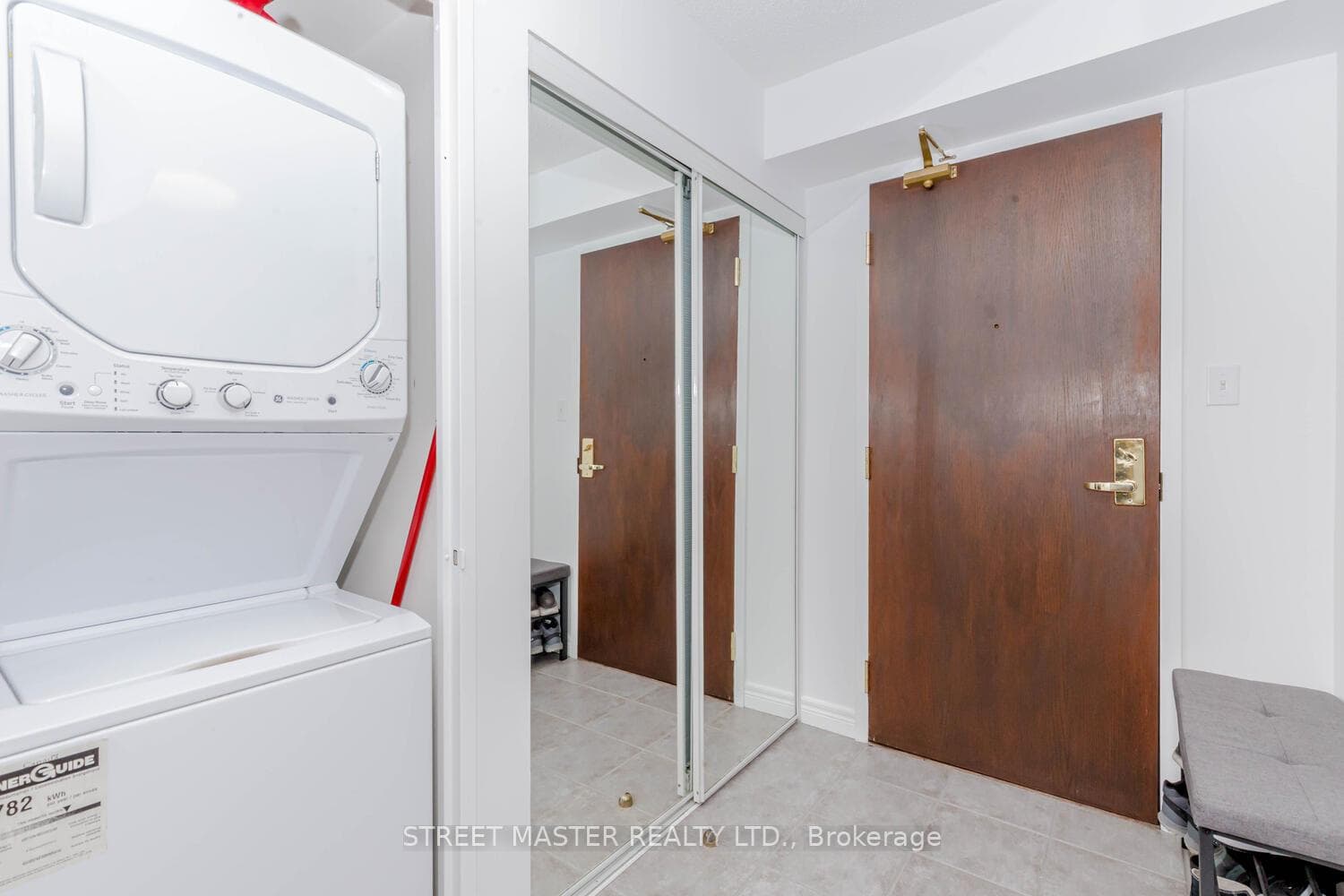 156 Enfield Place Unit 1802 photo 22