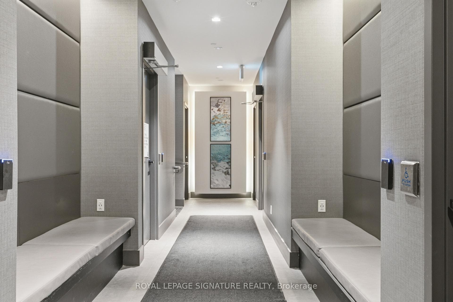 2489 Taunton Road Unit 713 photo 12