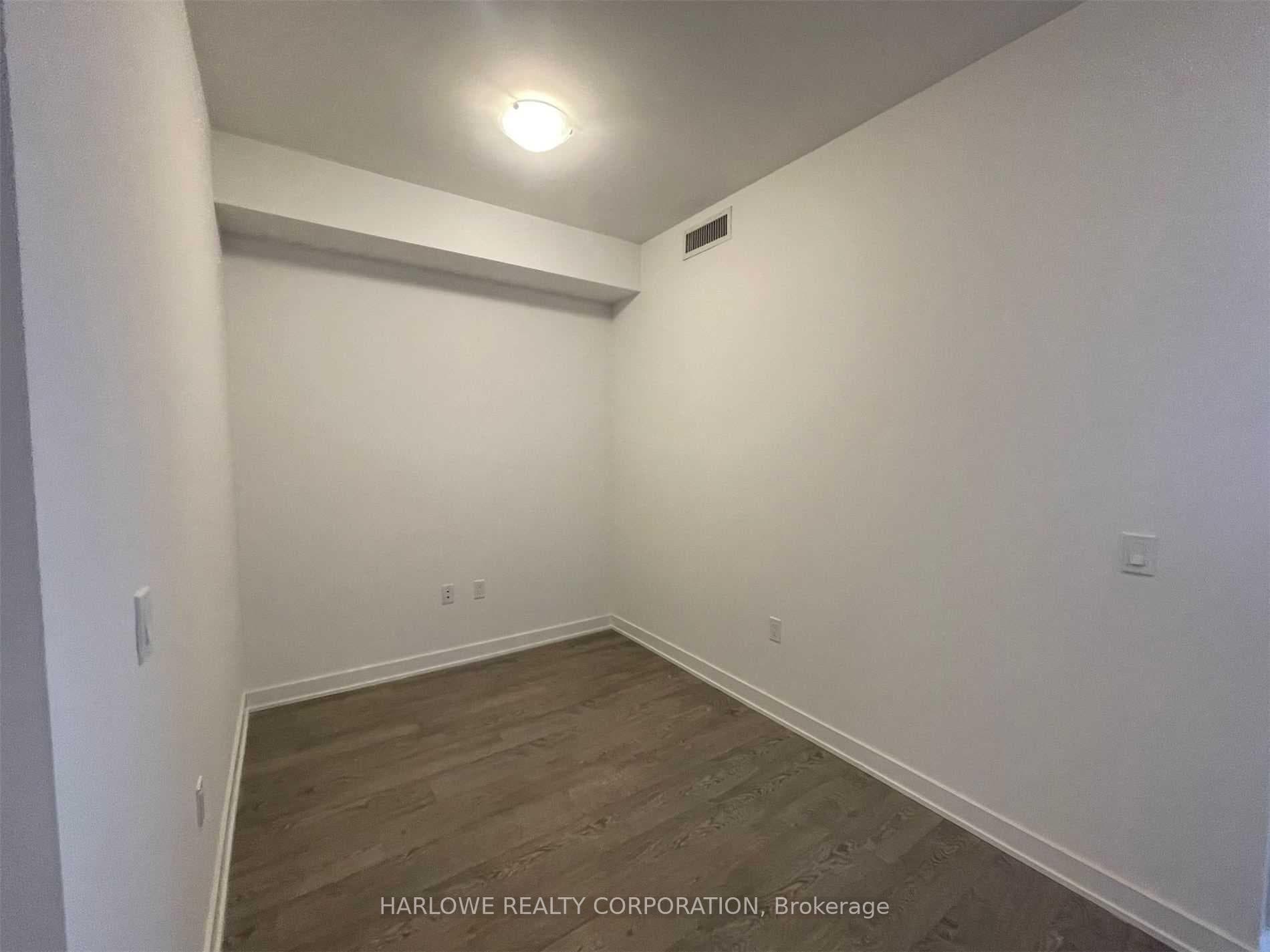 4699 Glen Erin Drive Unit 610 photo 18