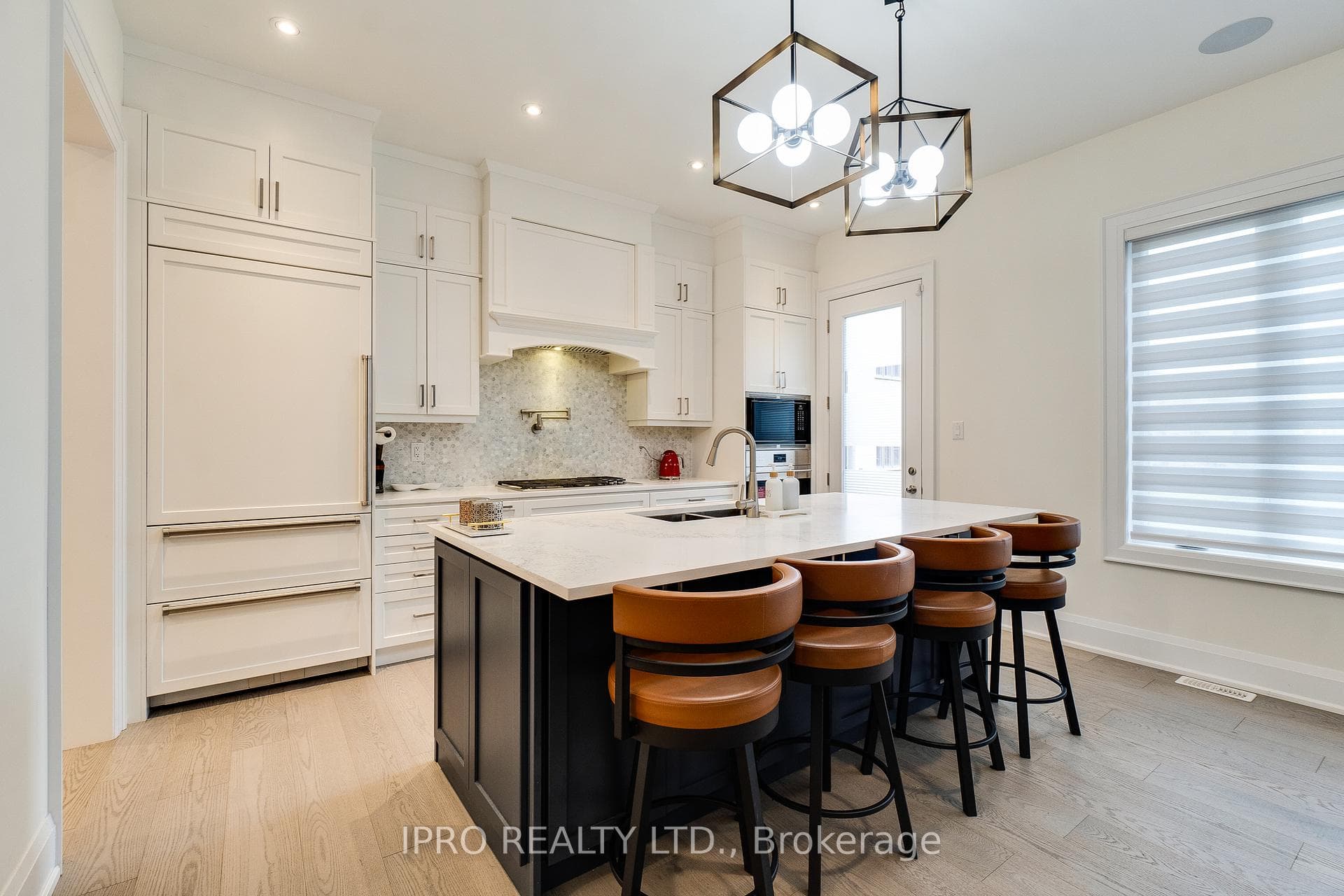 1261 Queens Plate Road photo 15