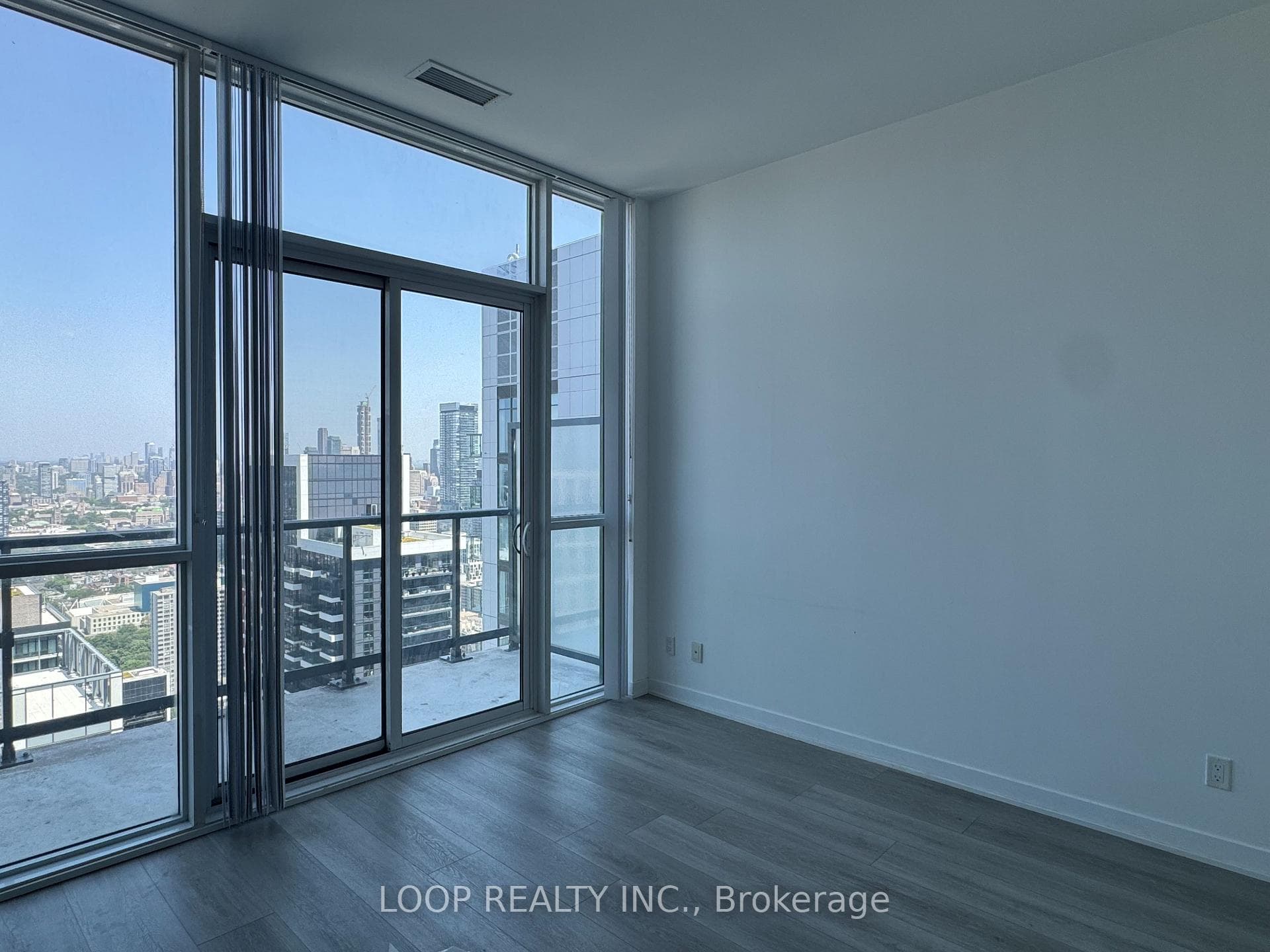 87 Peter Street Unit PH108 photo 3