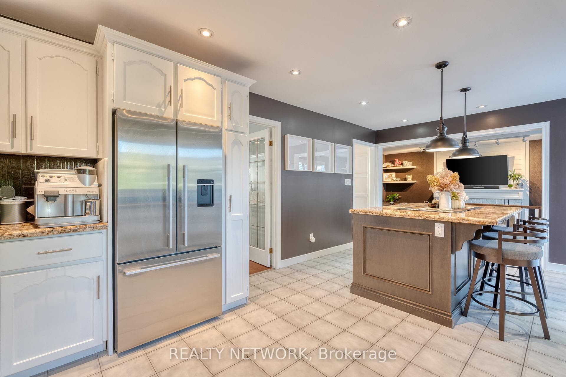 65 Derek Drive photo 15
