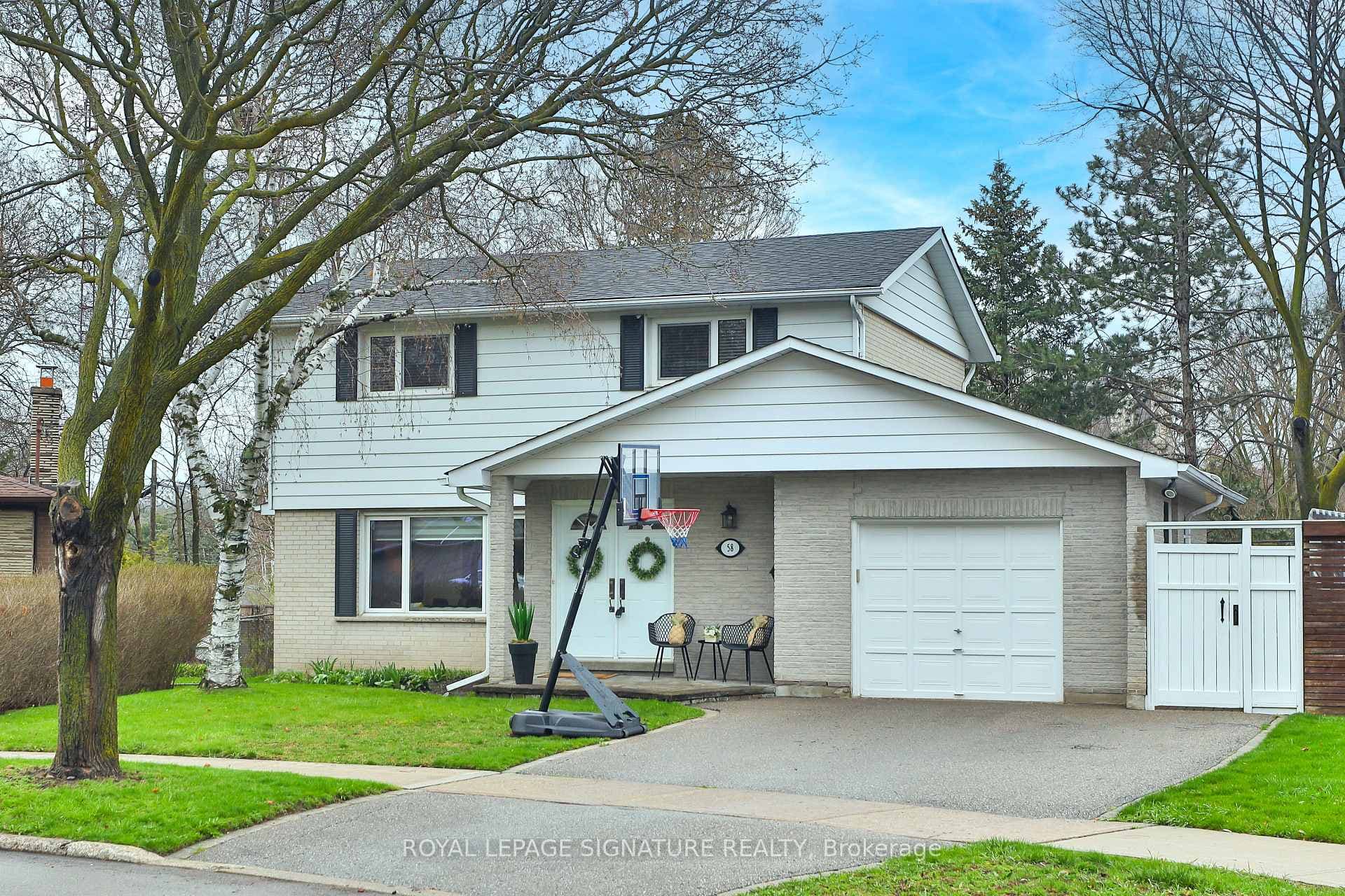 58 Clareville Crescent photo 1
