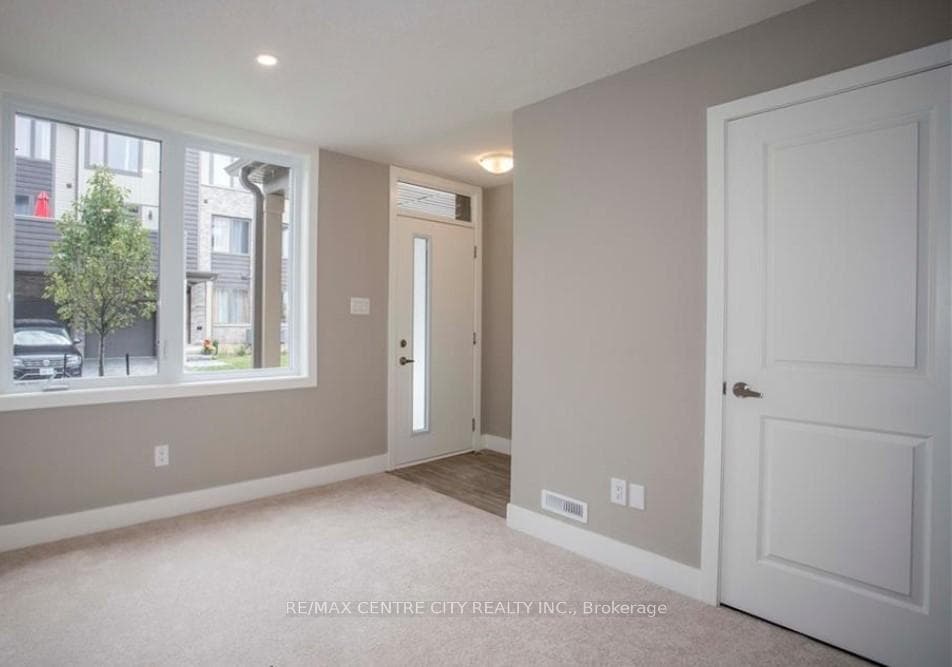 2070 Meadowgate Boulevard Unit 37 photo 5