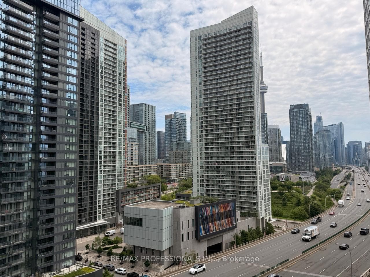 19 Bathurst Street Unit 1708 photo 24