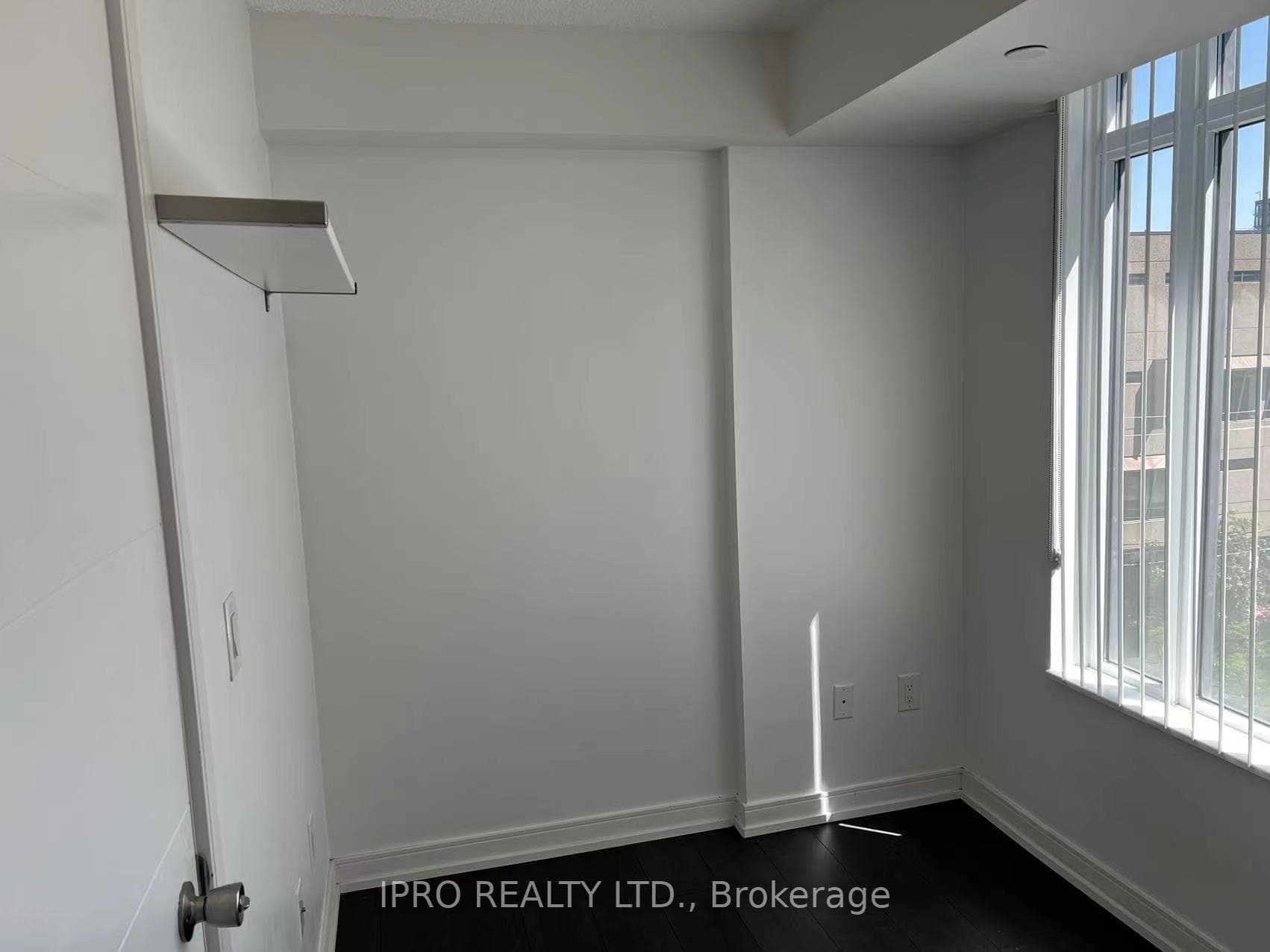 525 Adelaide Street Unit 616 photo 10
