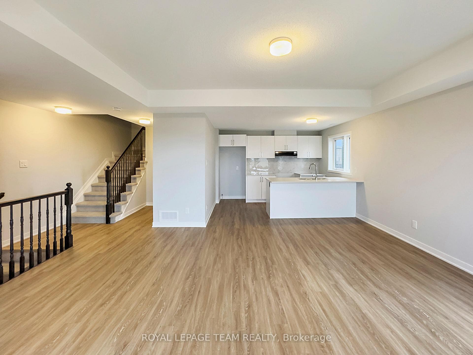 722 LILLIAN FREIMAN Private photo 3