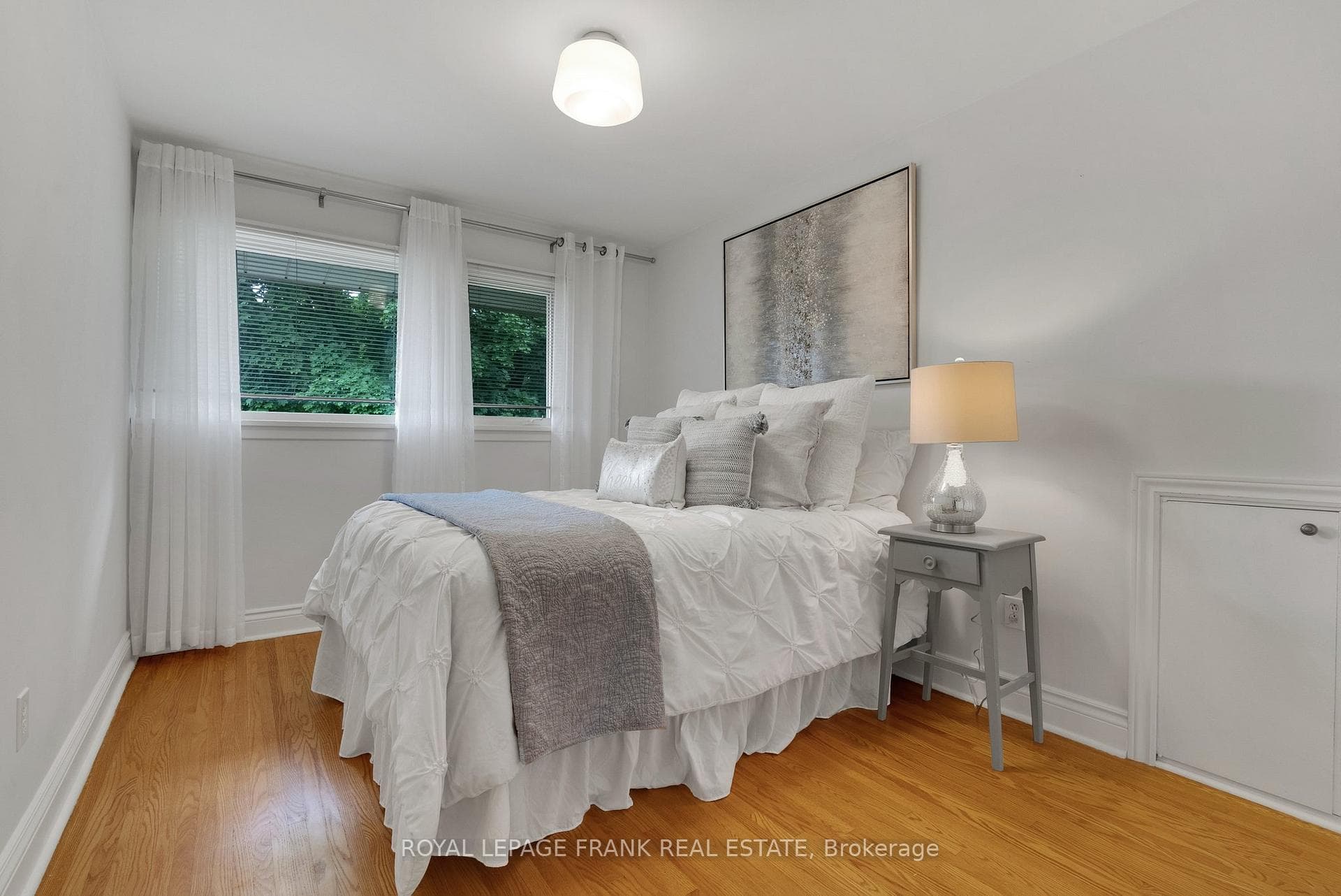 852 Oshawa Boulevard photo 19