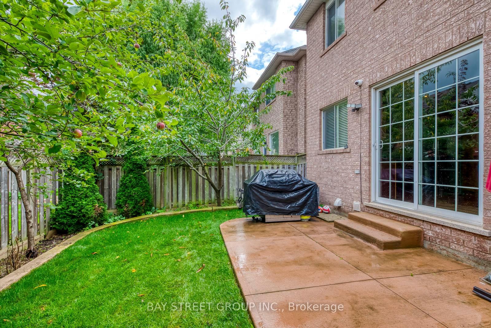 648 Hood Terrace photo 37
