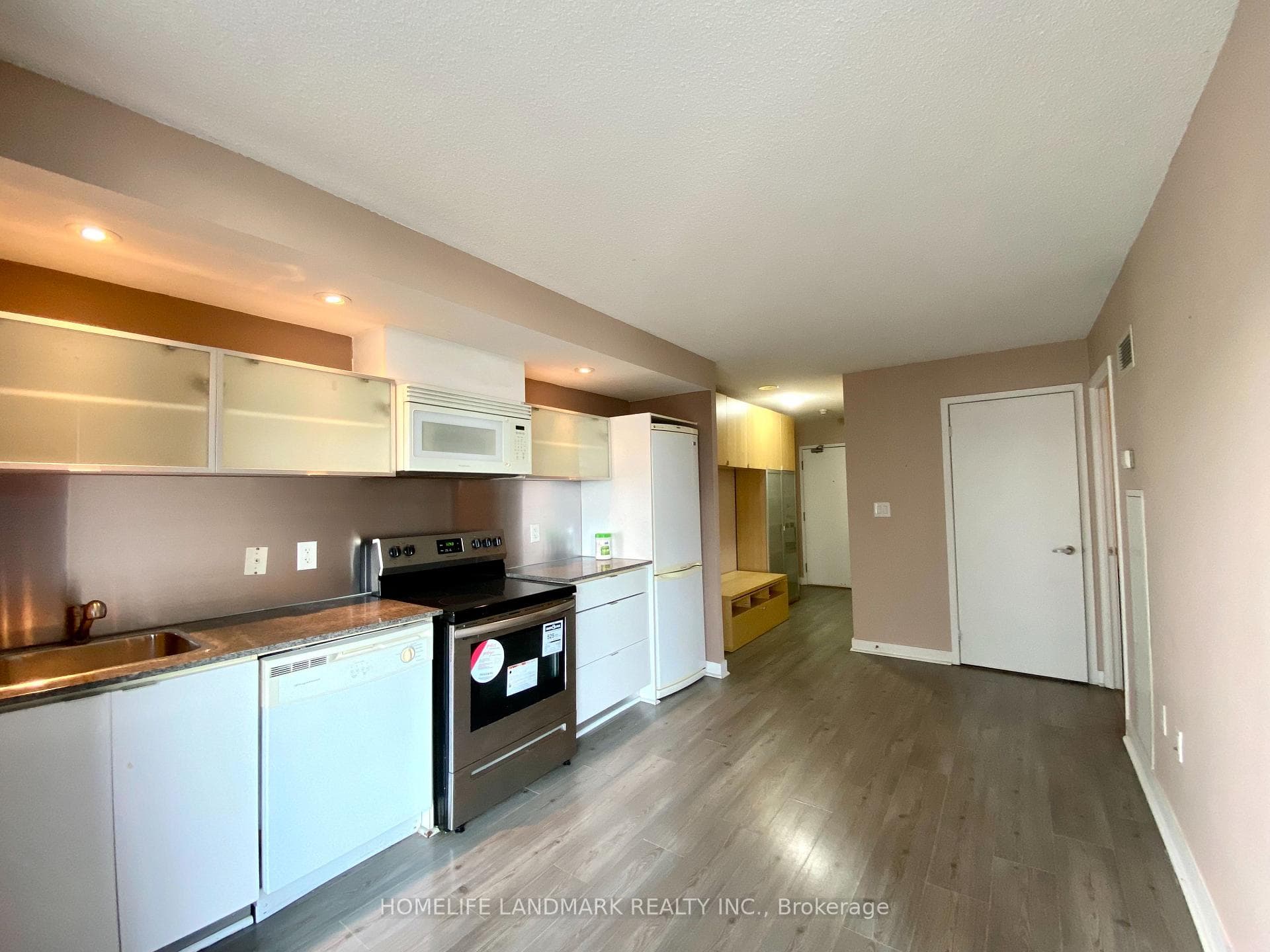 4K Spadina Avenue Unit 1801 photo 14
