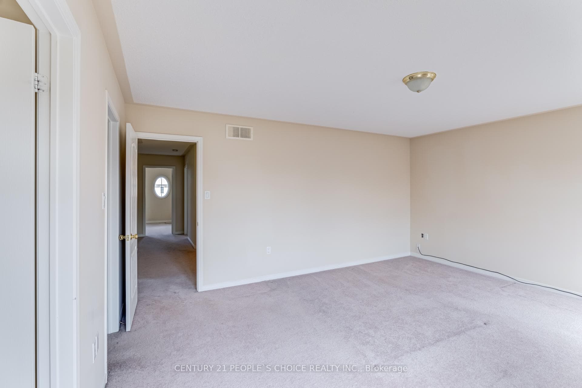 95 Richardson Crescent photo 12