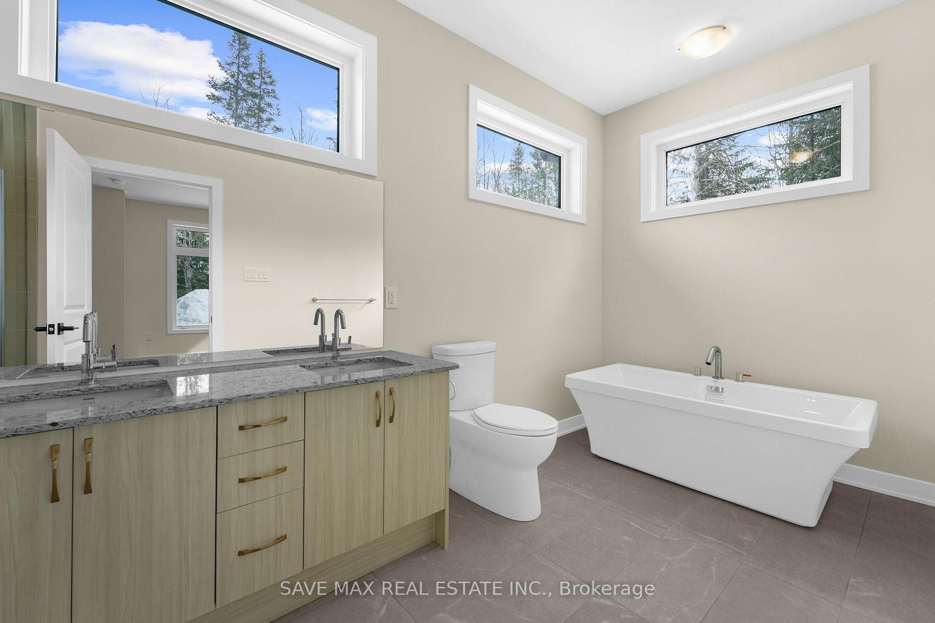 1007 Kingsridge Court photo 38