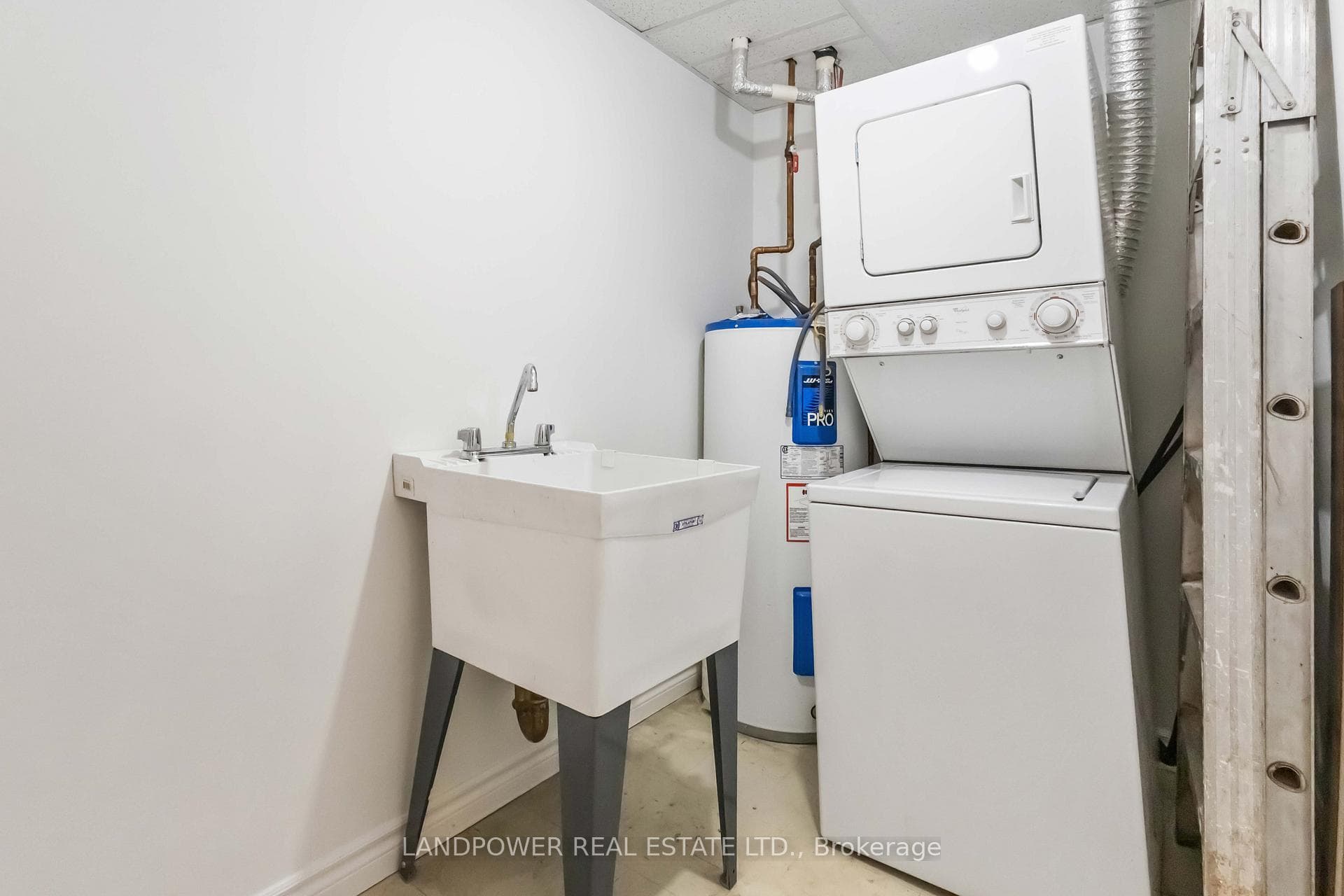 18 Concorde Place Unit 718 photo 13