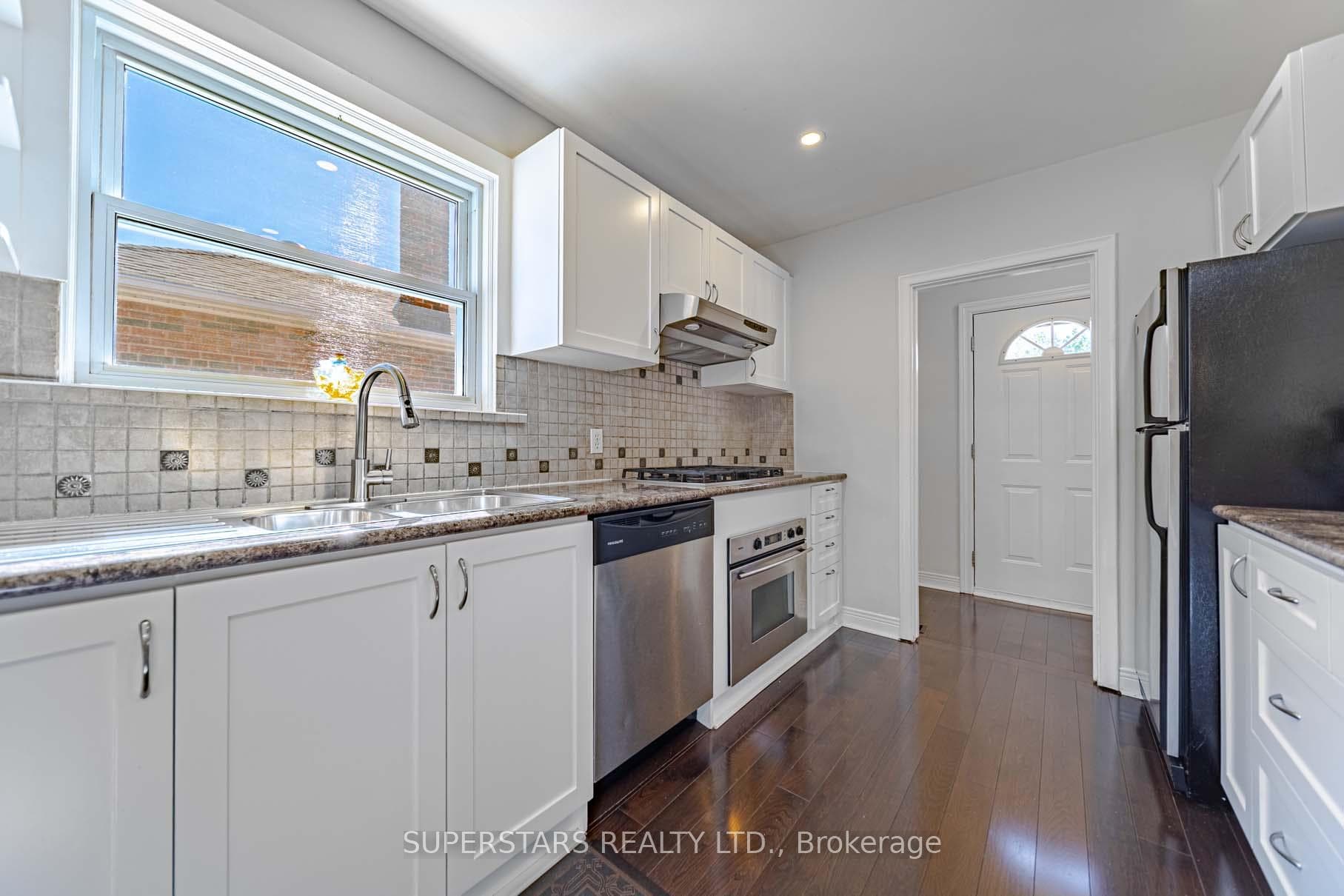 237 Ellington Drive photo 12