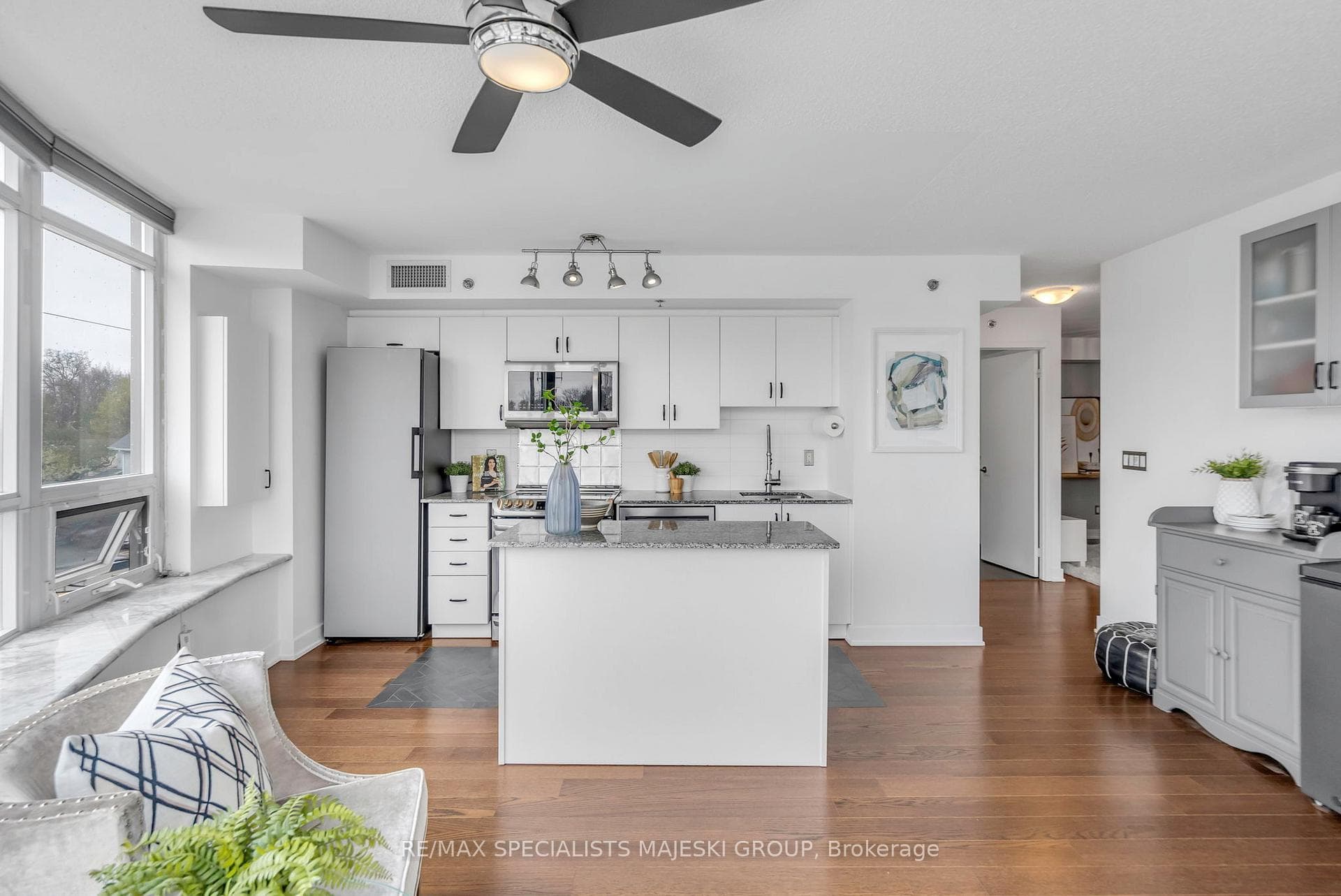 11 Superior Avenue Unit 306 photo 9