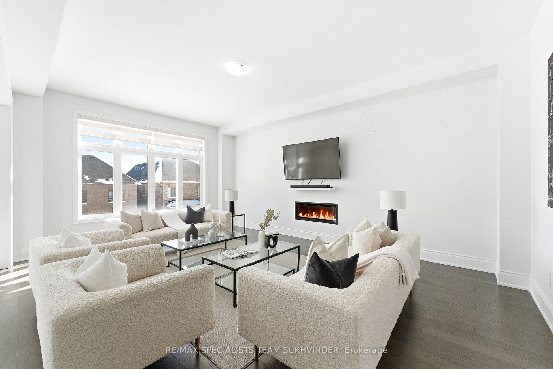 119 Raspberry Ridge Avenue photo 8