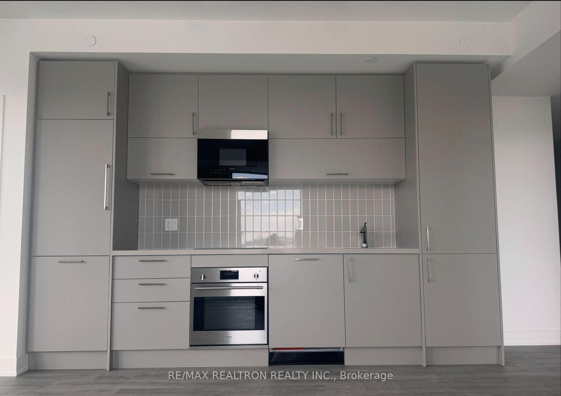 38 Andre De Grasse Street Unit 1509 photo 2