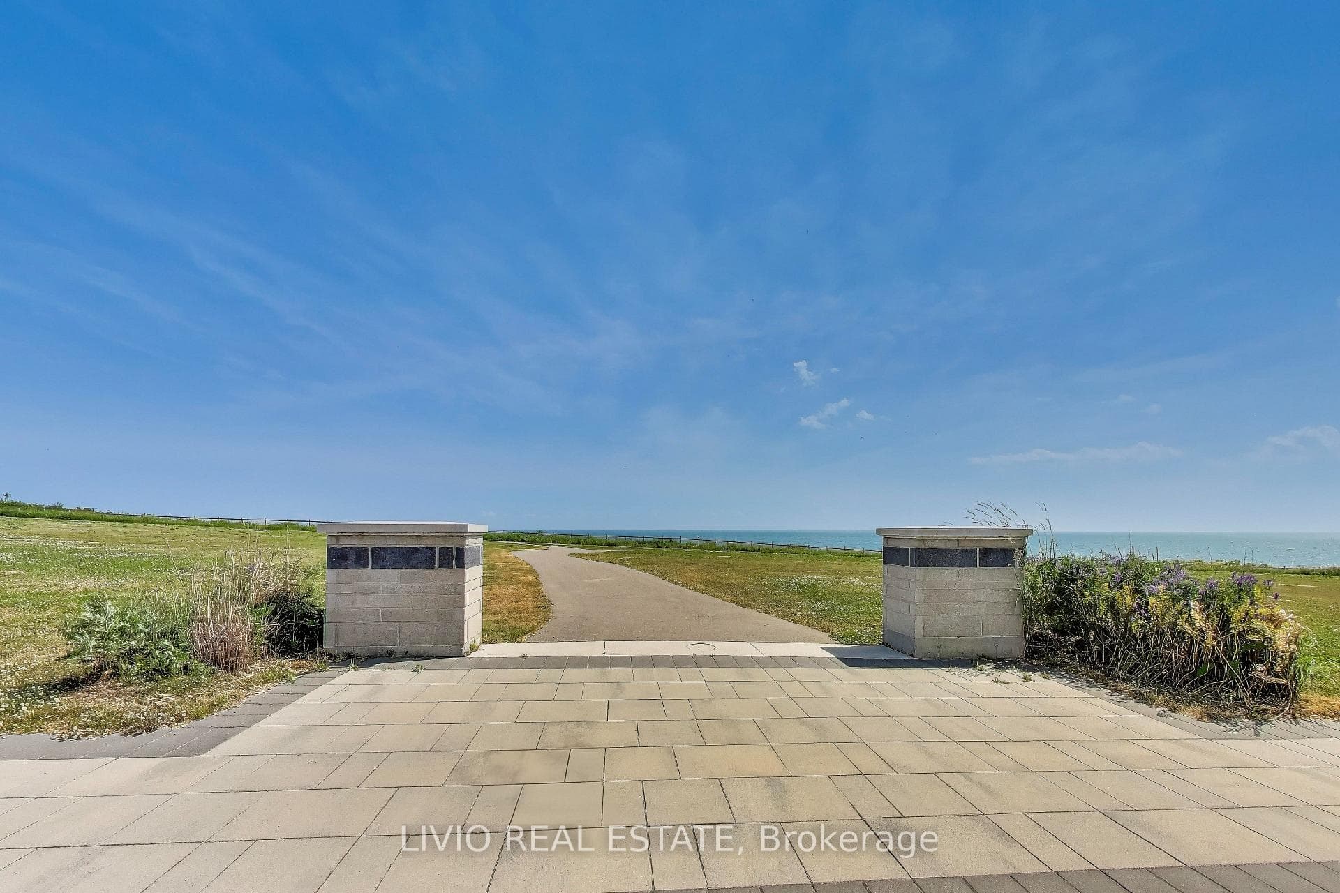14 Lookout Drive Unit A photo 18