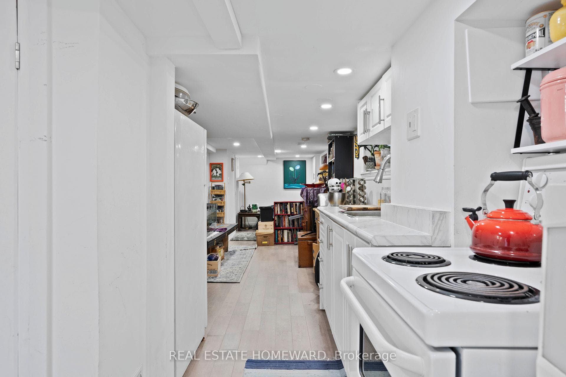 140 Alameda Avenue photo 33