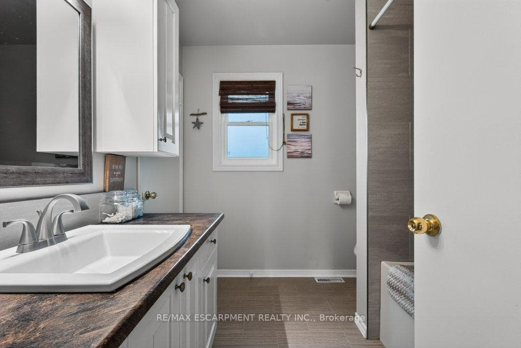 55 Kerman Avenue Unit 55 photo 27