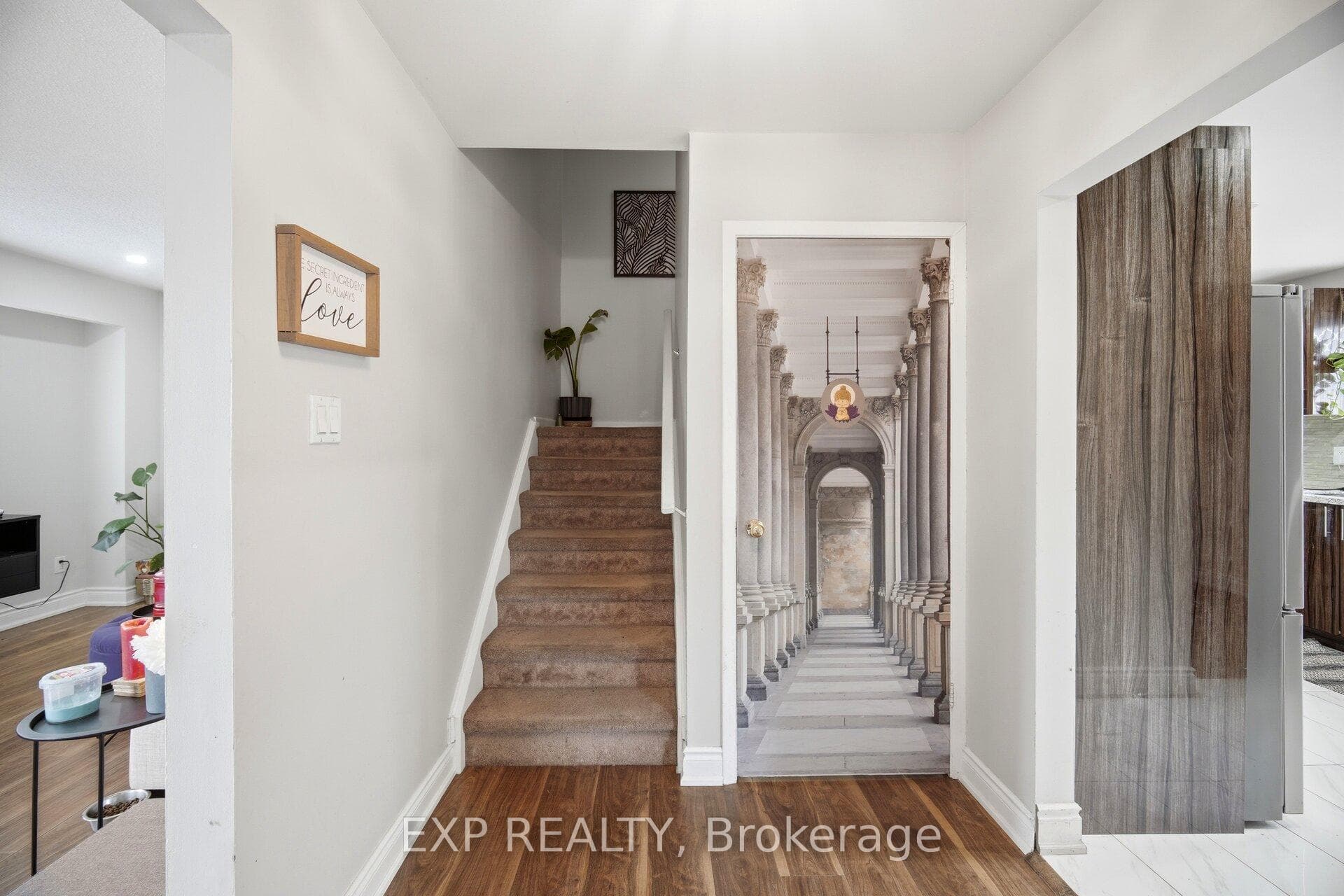 33 Earlsdale Crescent photo 17