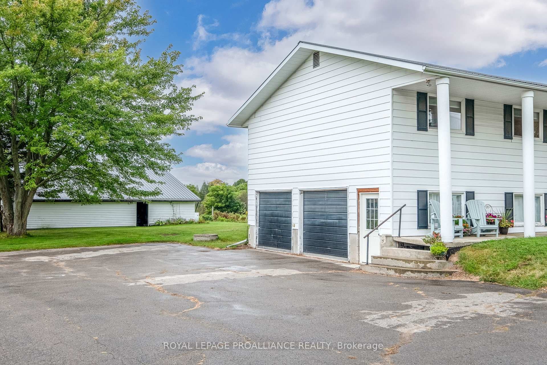 1365 Ontario Street photo 6