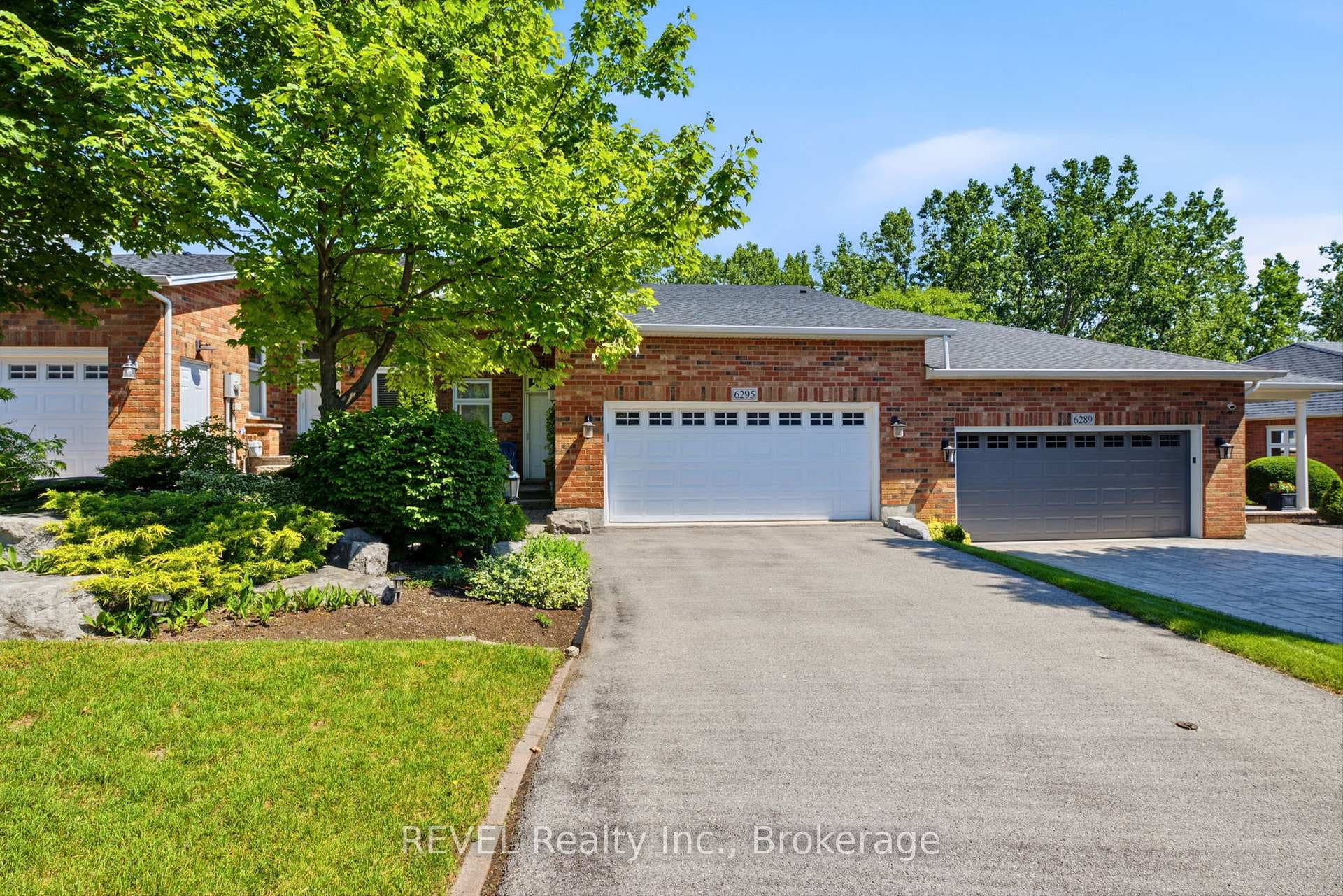6295 Forest Ridge Drive photo 2