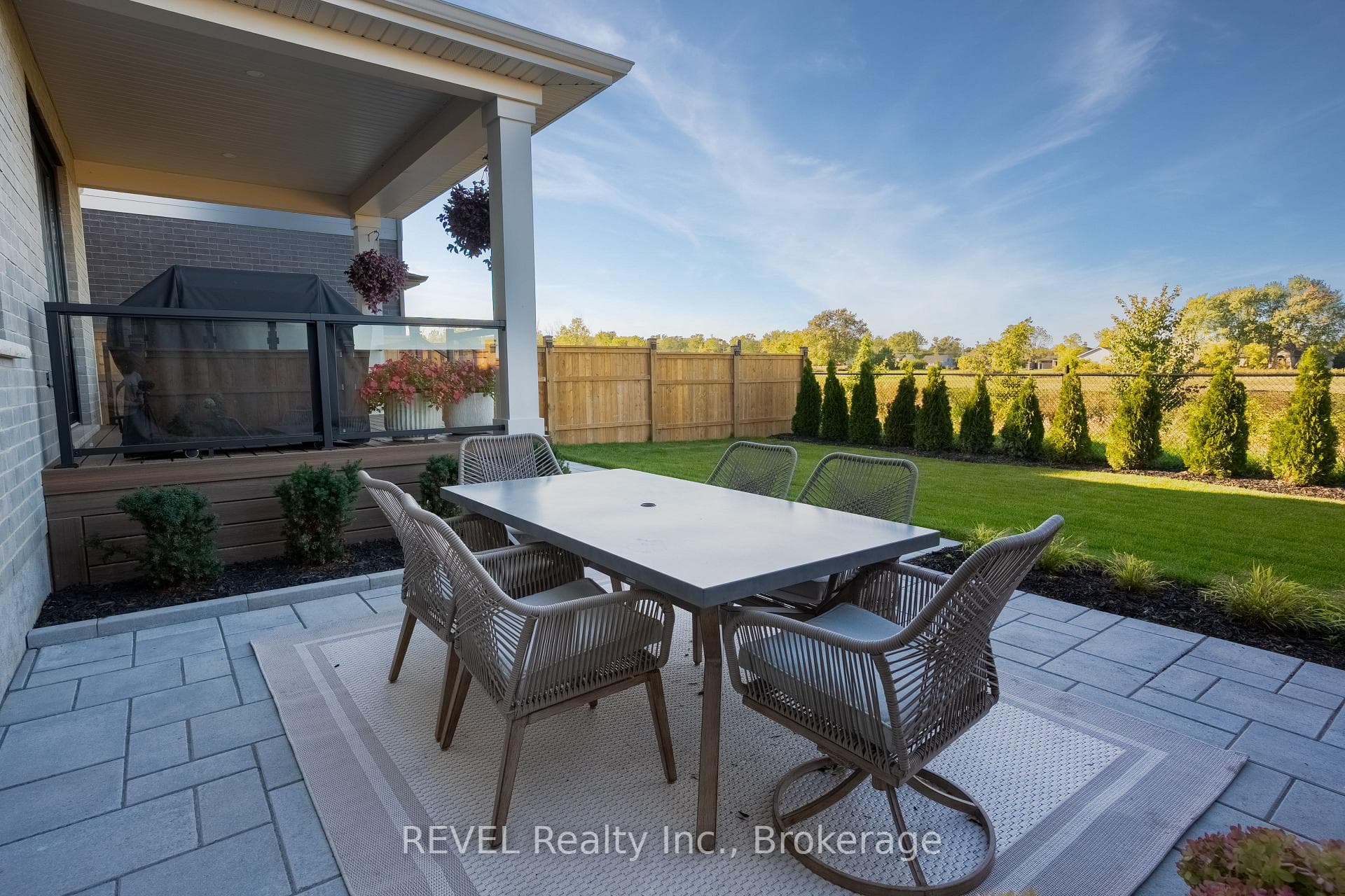 21 Arsenault Crescent photo 38