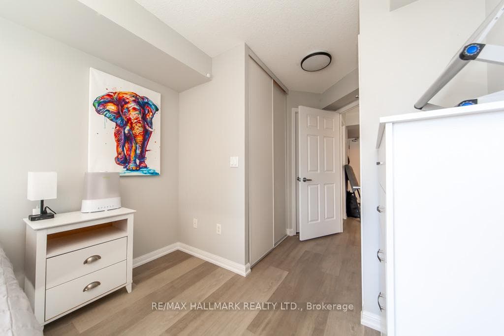 330 Adelaide Street Unit 1103 photo 19