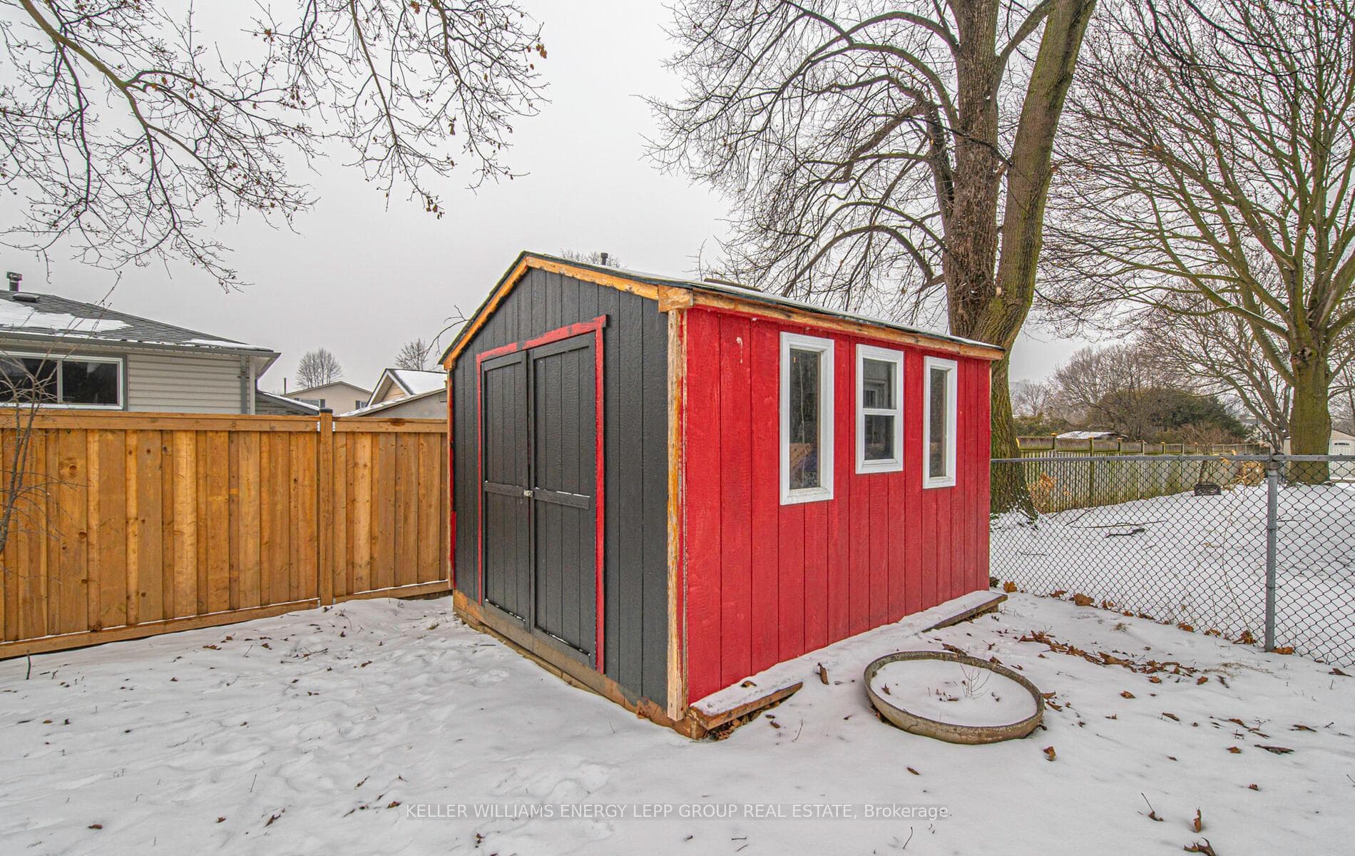 20 Kenton Court photo 32