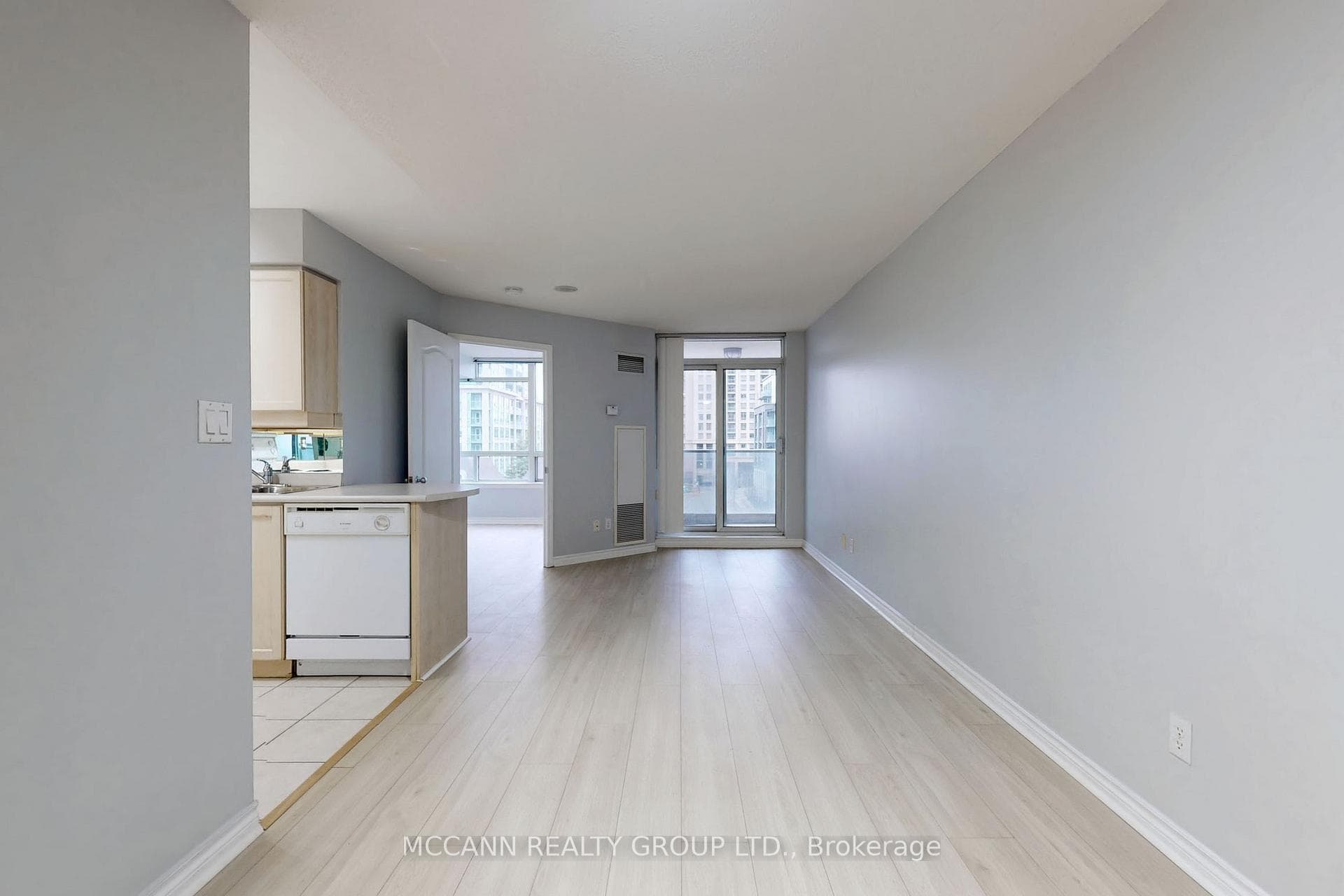 2 Rean Drive Unit 613 photo 8