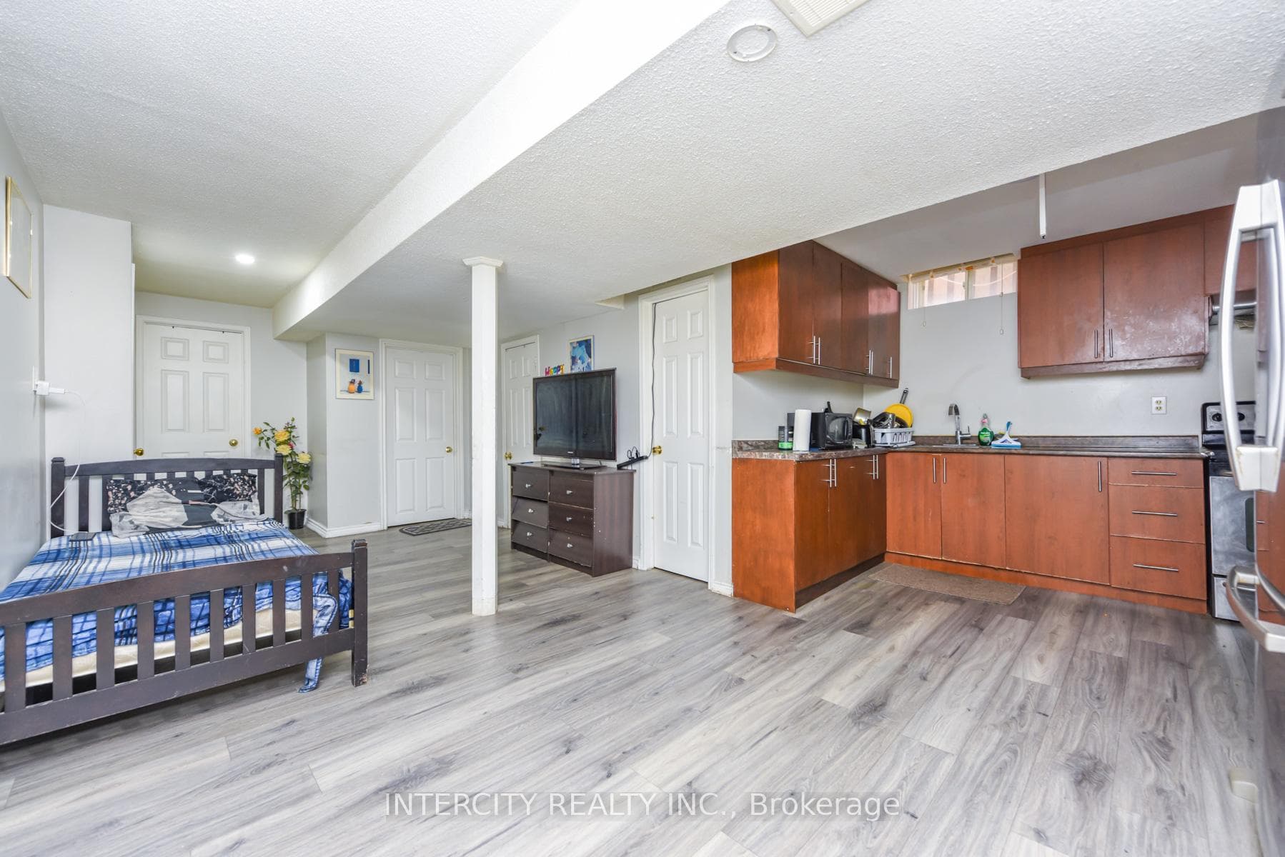7140 Dalewood Drive photo 40