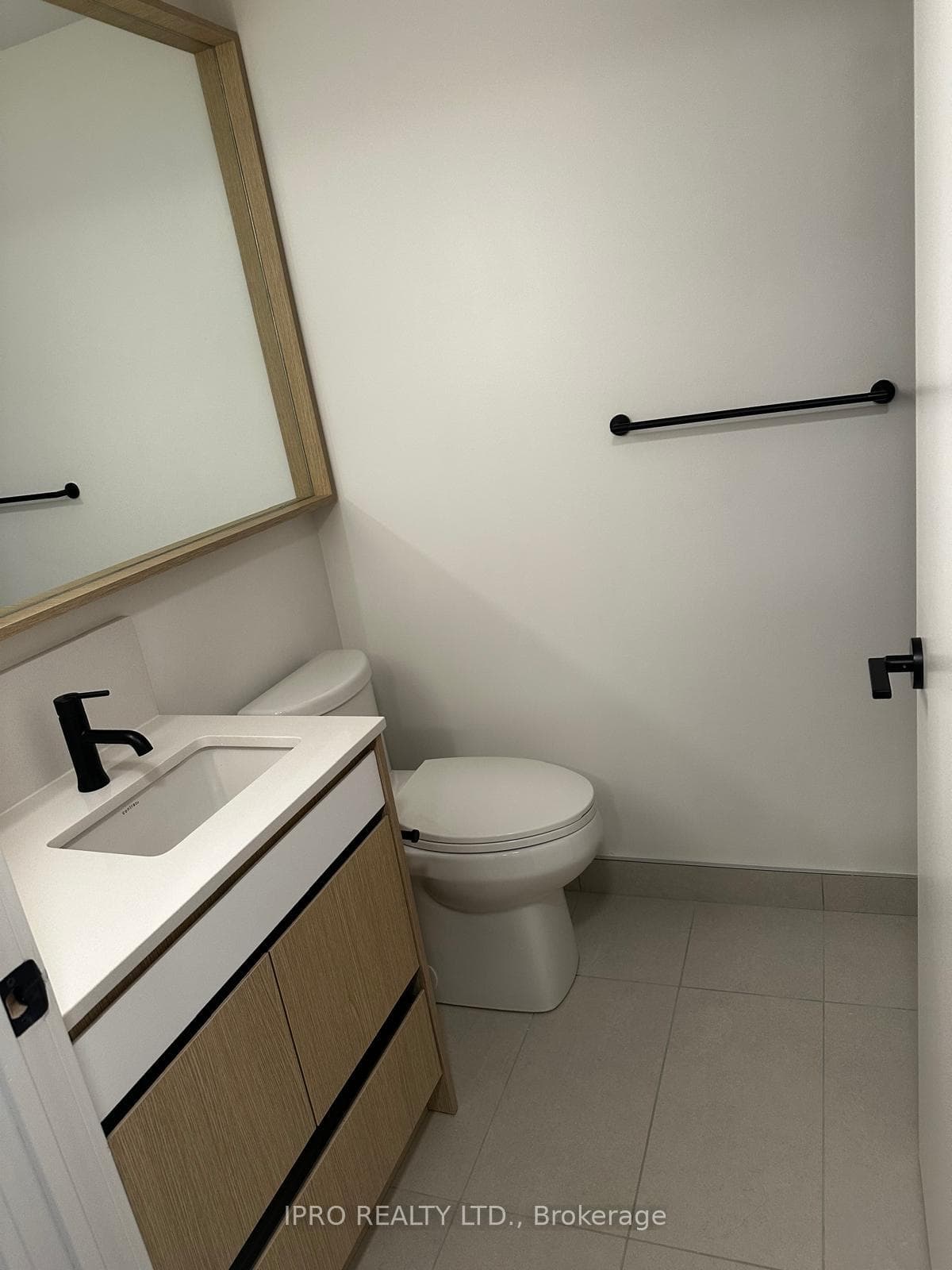 5 Lakeview Avenue Unit 411 photo 18