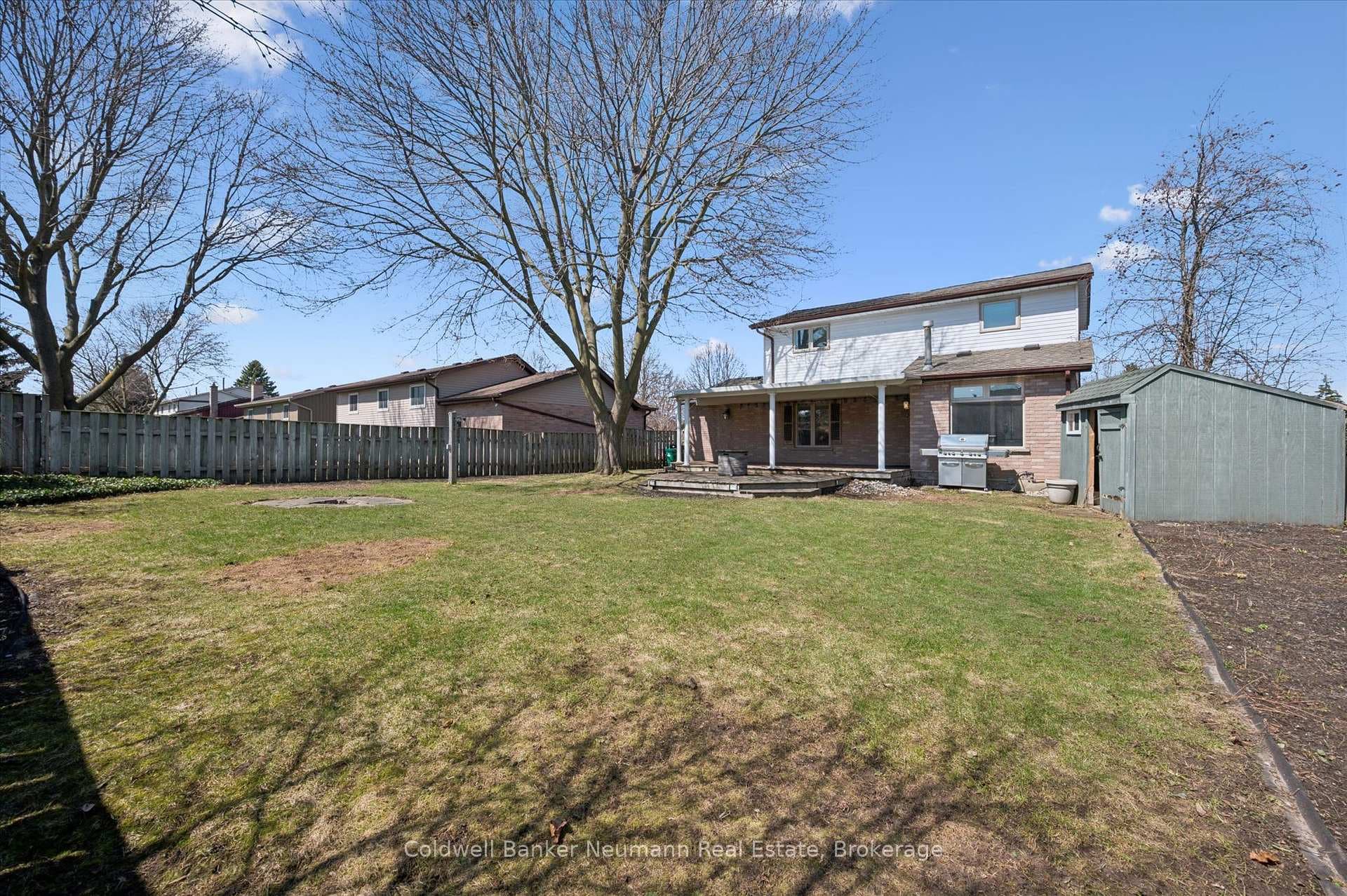 73 Pathfinder Crescent photo 38