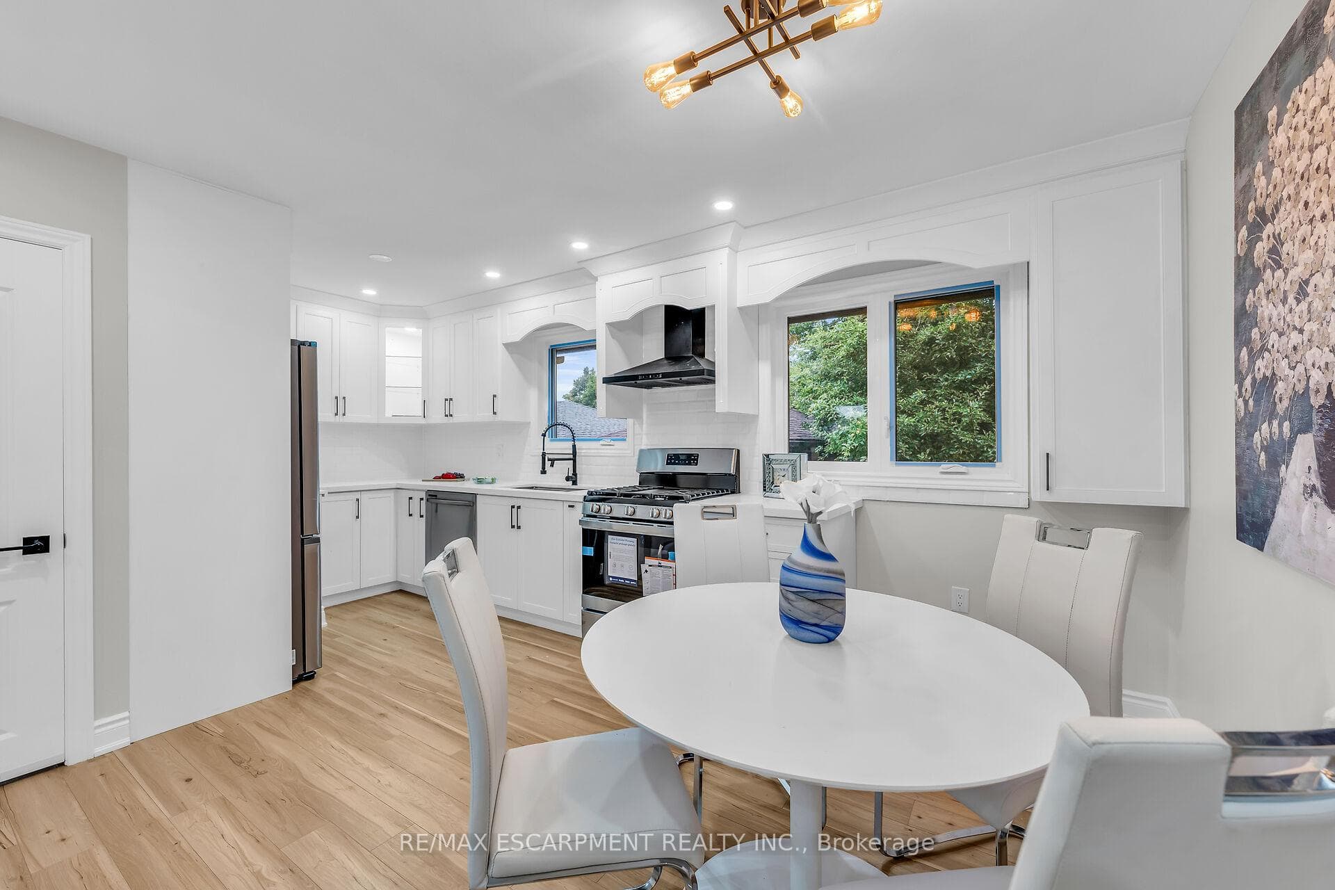 87 Cardinal Drive photo 13