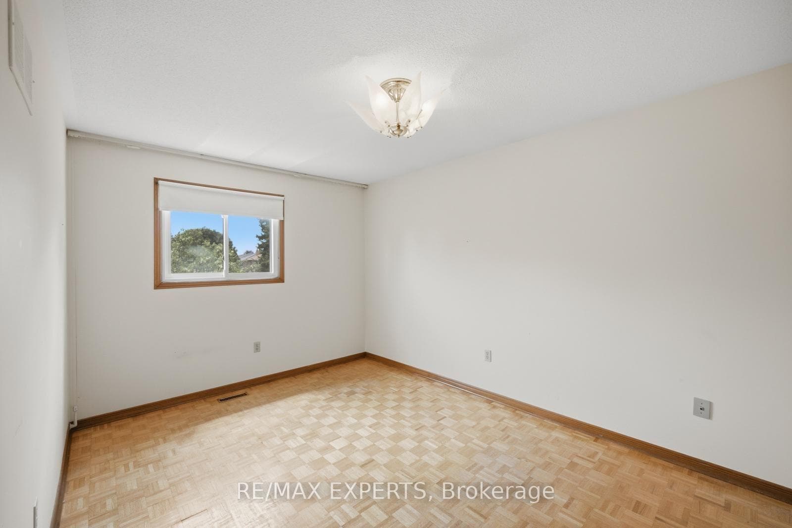 221 Judith Avenue photo 29