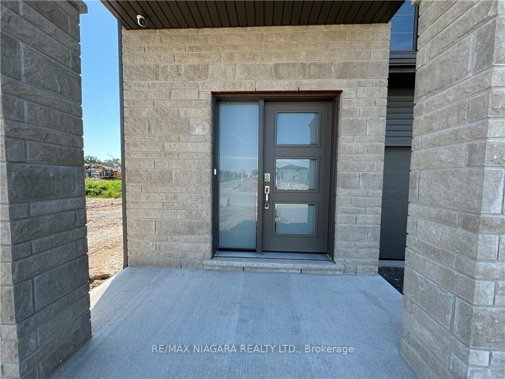7401 Marvel Drive photo 2