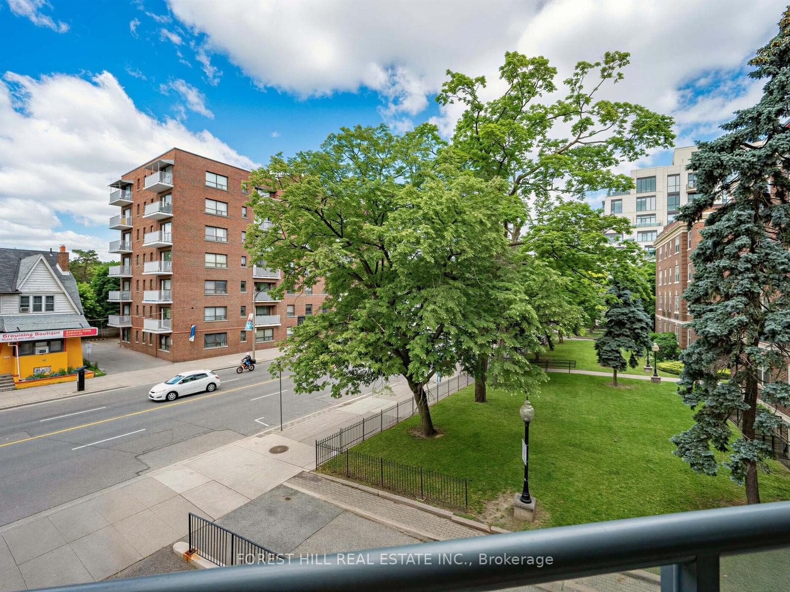 2727 Yonge Street Unit 412 photo 28