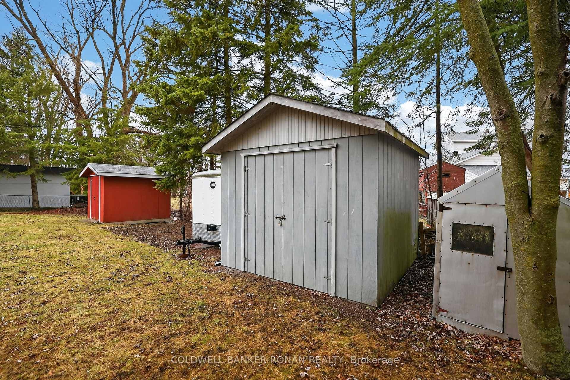 56 Lakeland Crescent photo 36